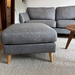 Graues Sofa mit Hocker  - Bild 2