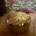 Lederpouf Gold 6 Monate alt Sitzpouf  - Bild 2