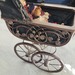 Puppenwagen (Retro) mit Puppen - Bild 3