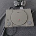 Playstation 1 plus 1 Controller  - Bild 1