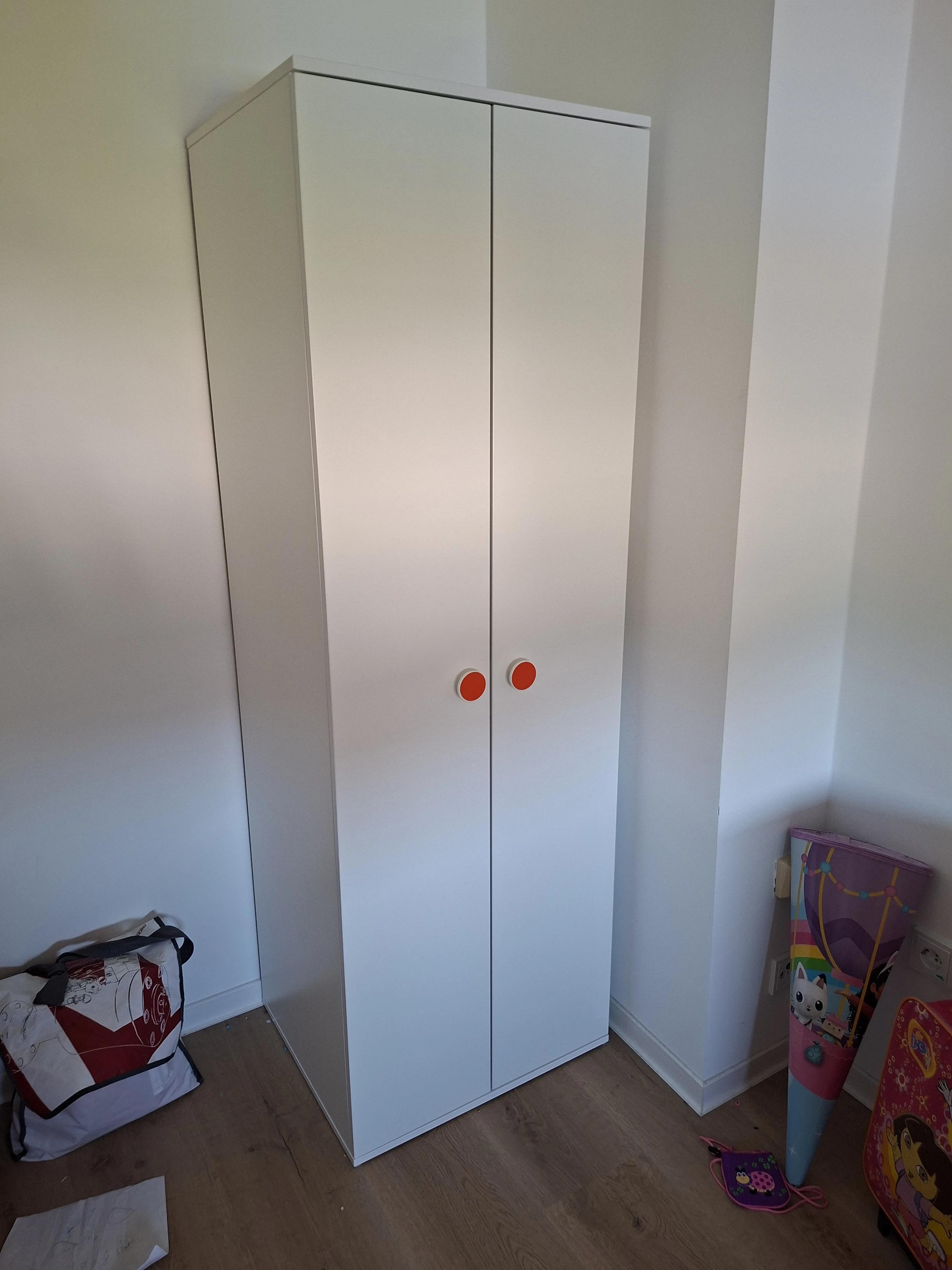 Kinder Kleiderschrank