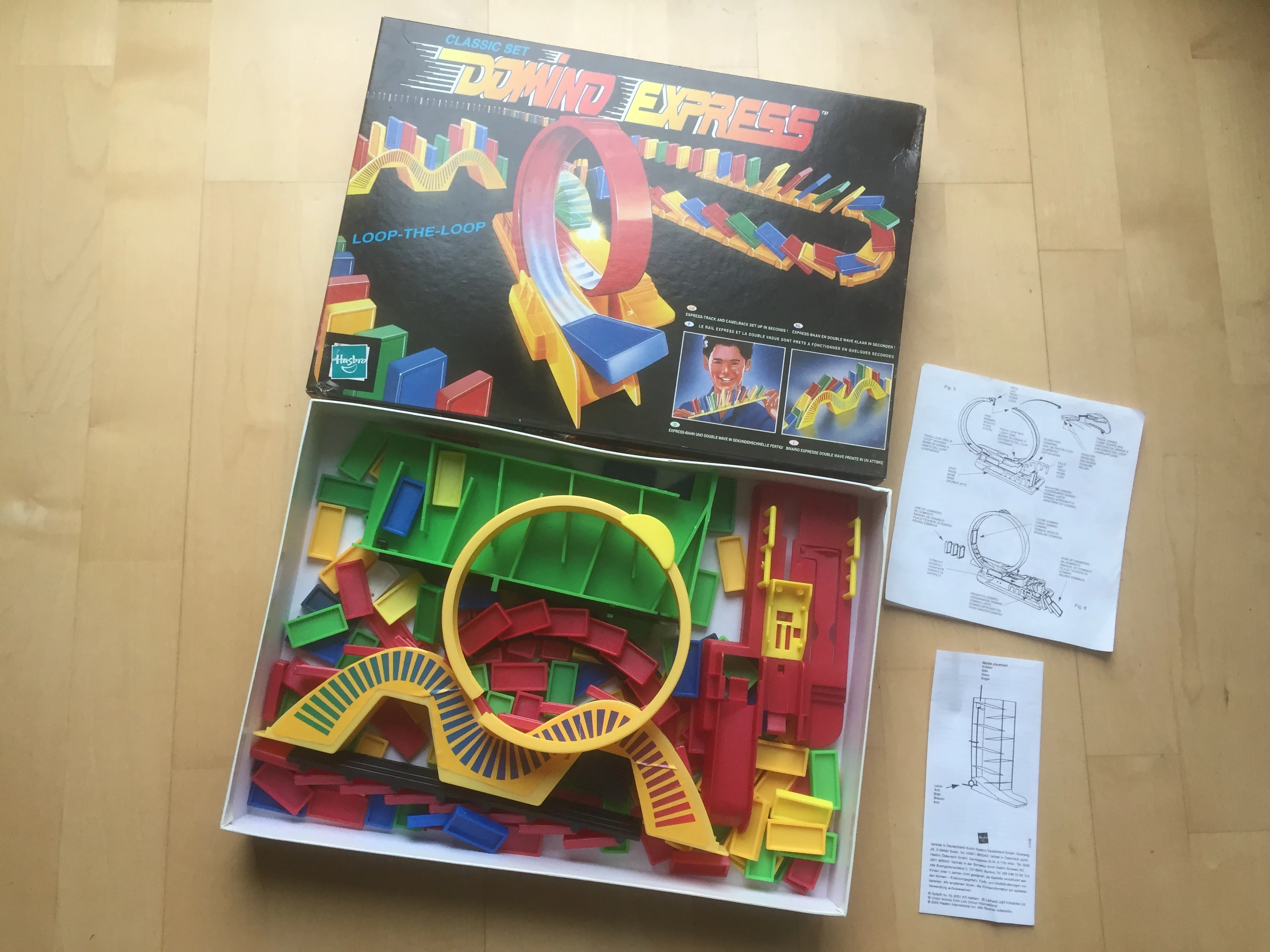 Hasbro Domino Express  2 Sets 