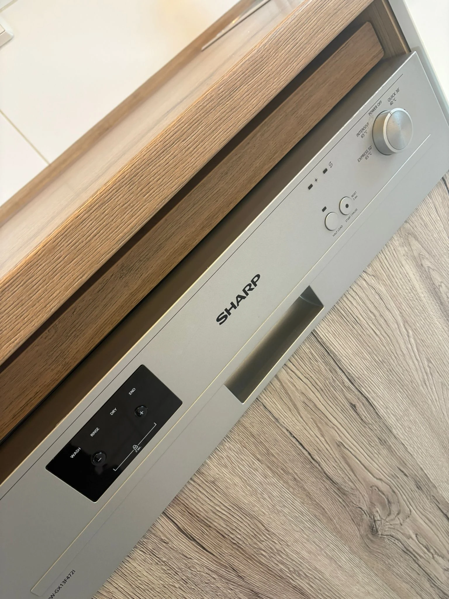 Sharp Spülmaschine 