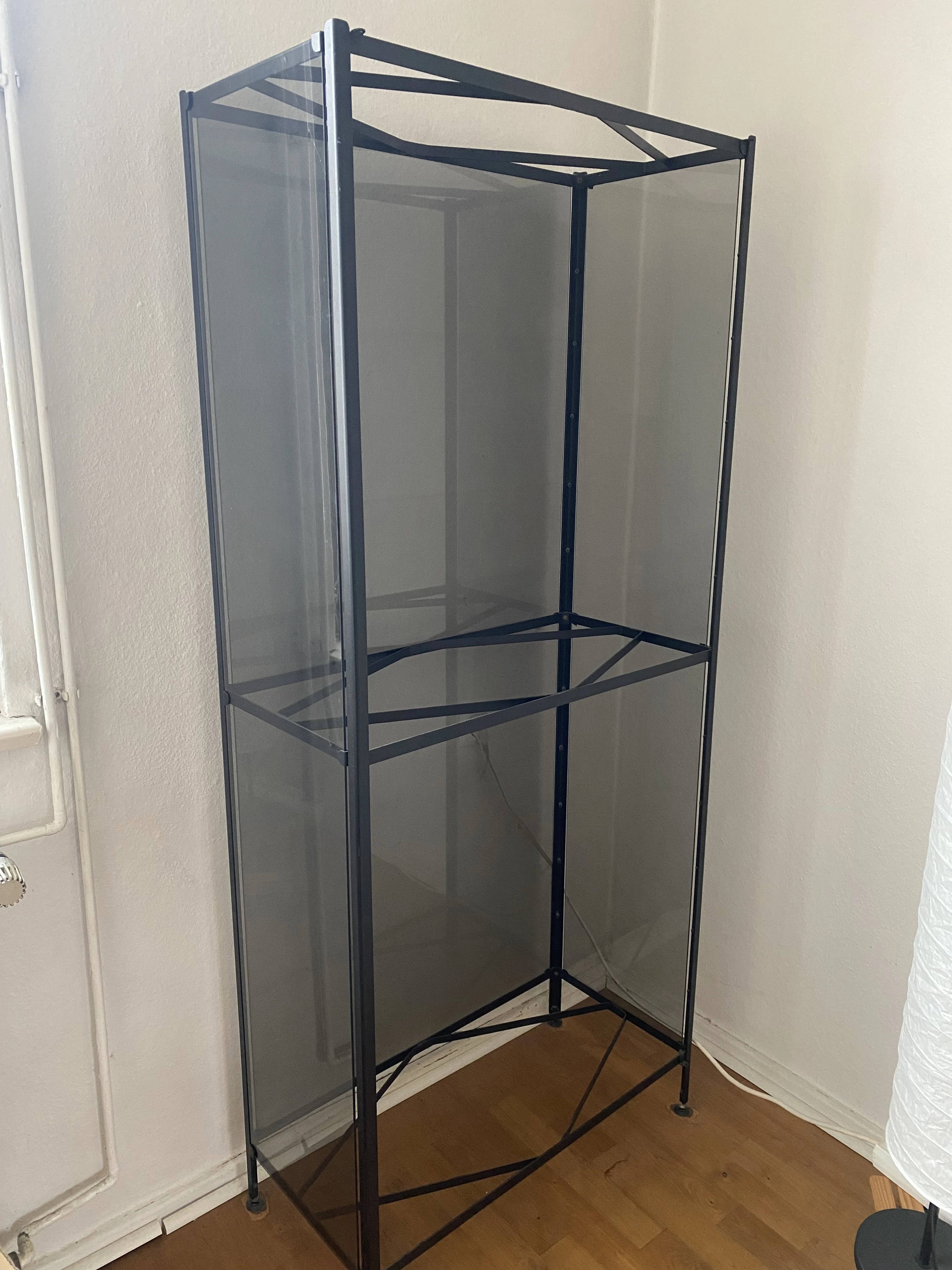 Kanten aus Metall 