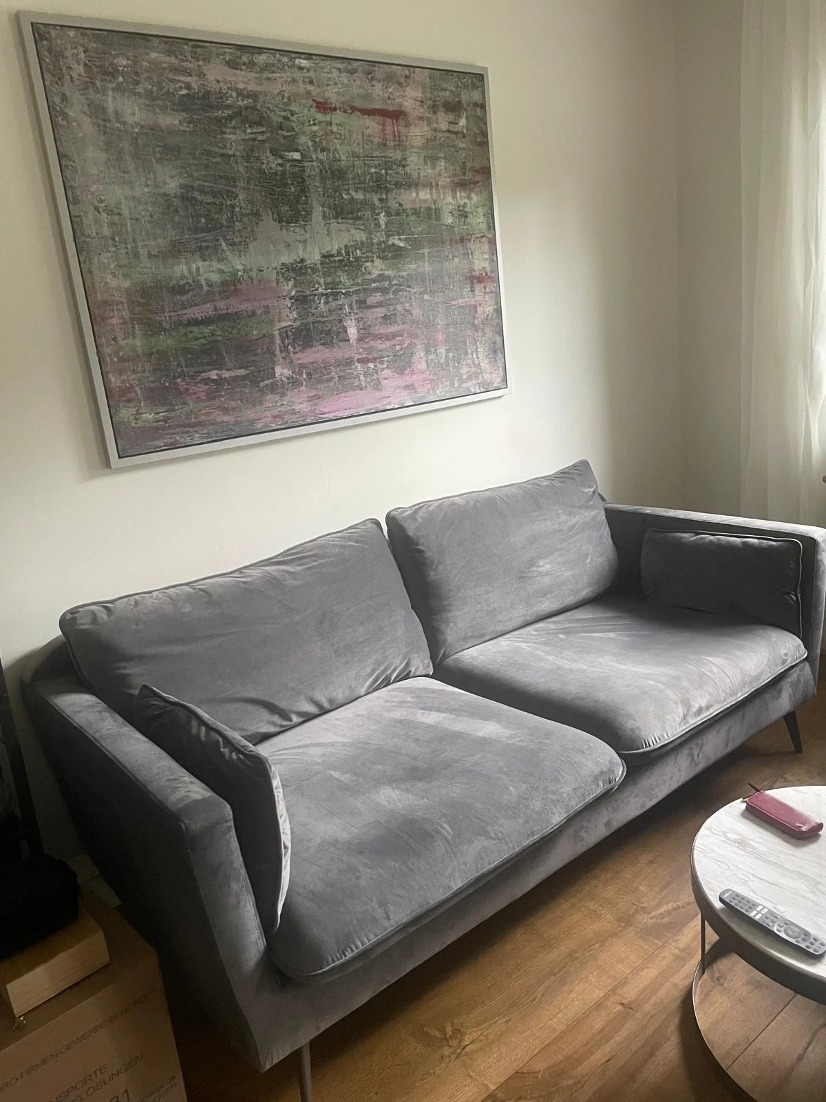 Samtsofa, hellgrau 