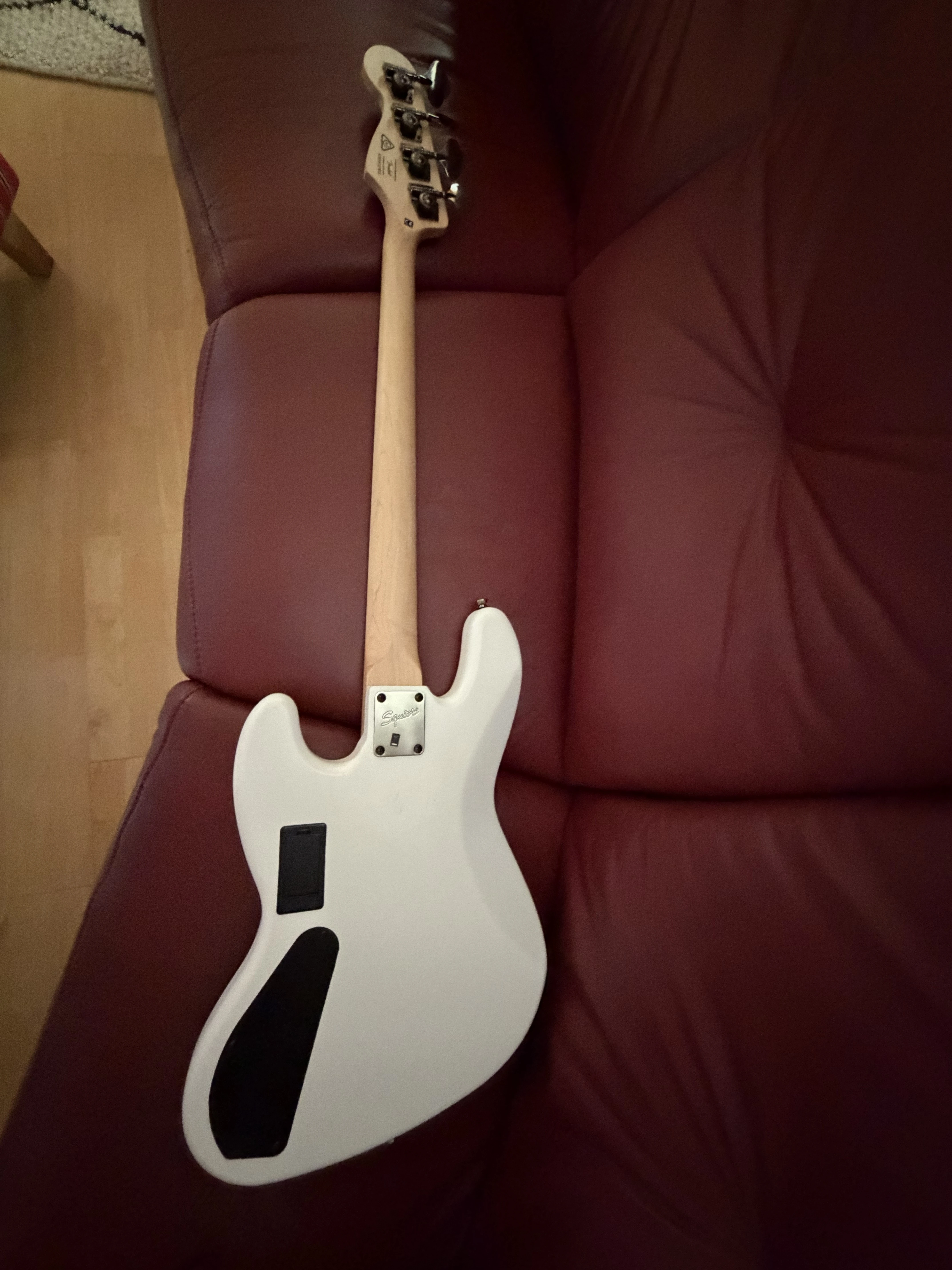 Fender Squier 6