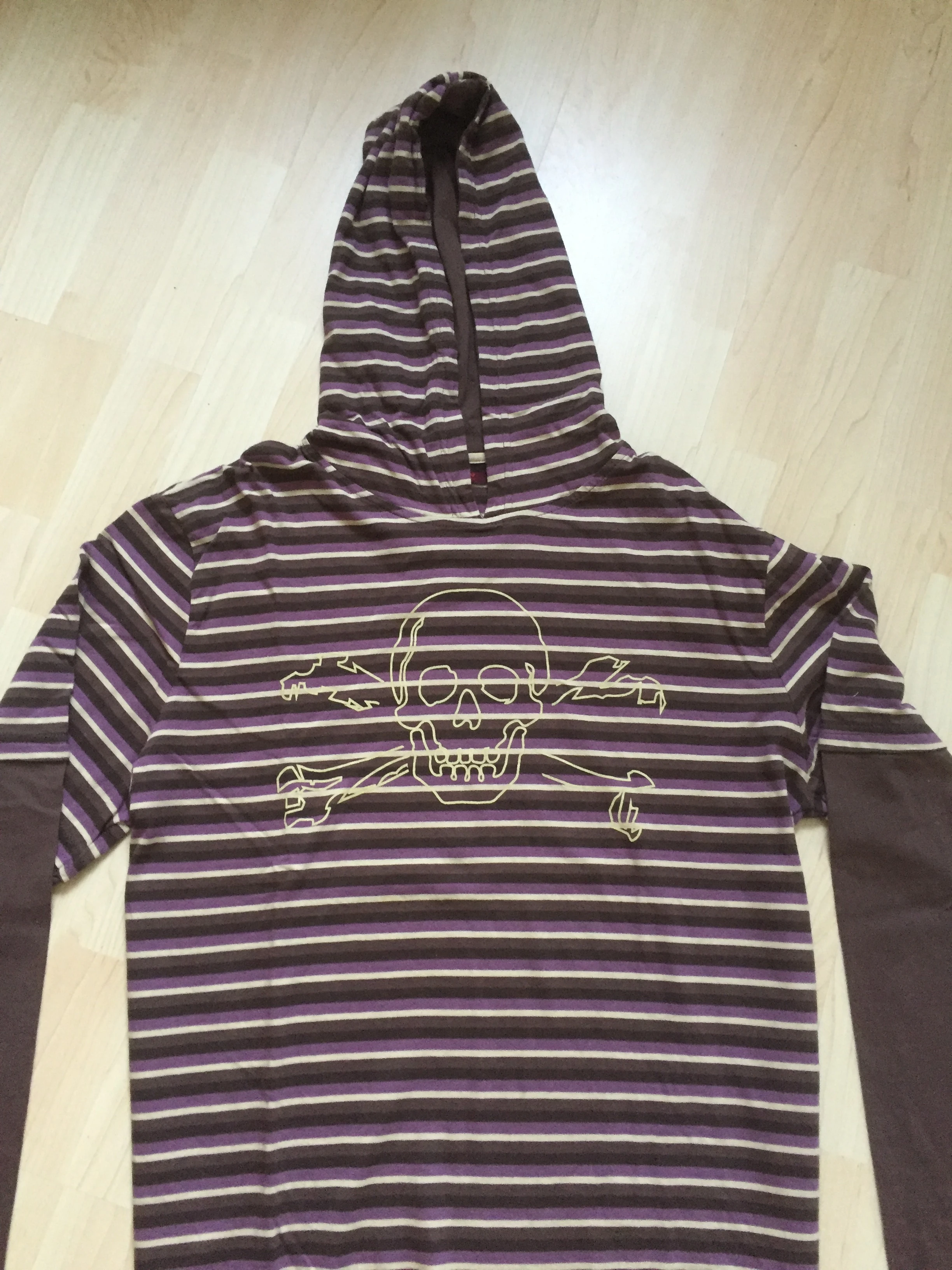   Hochwertiger Review Kapuzenpulli mit Print Gr. XL 