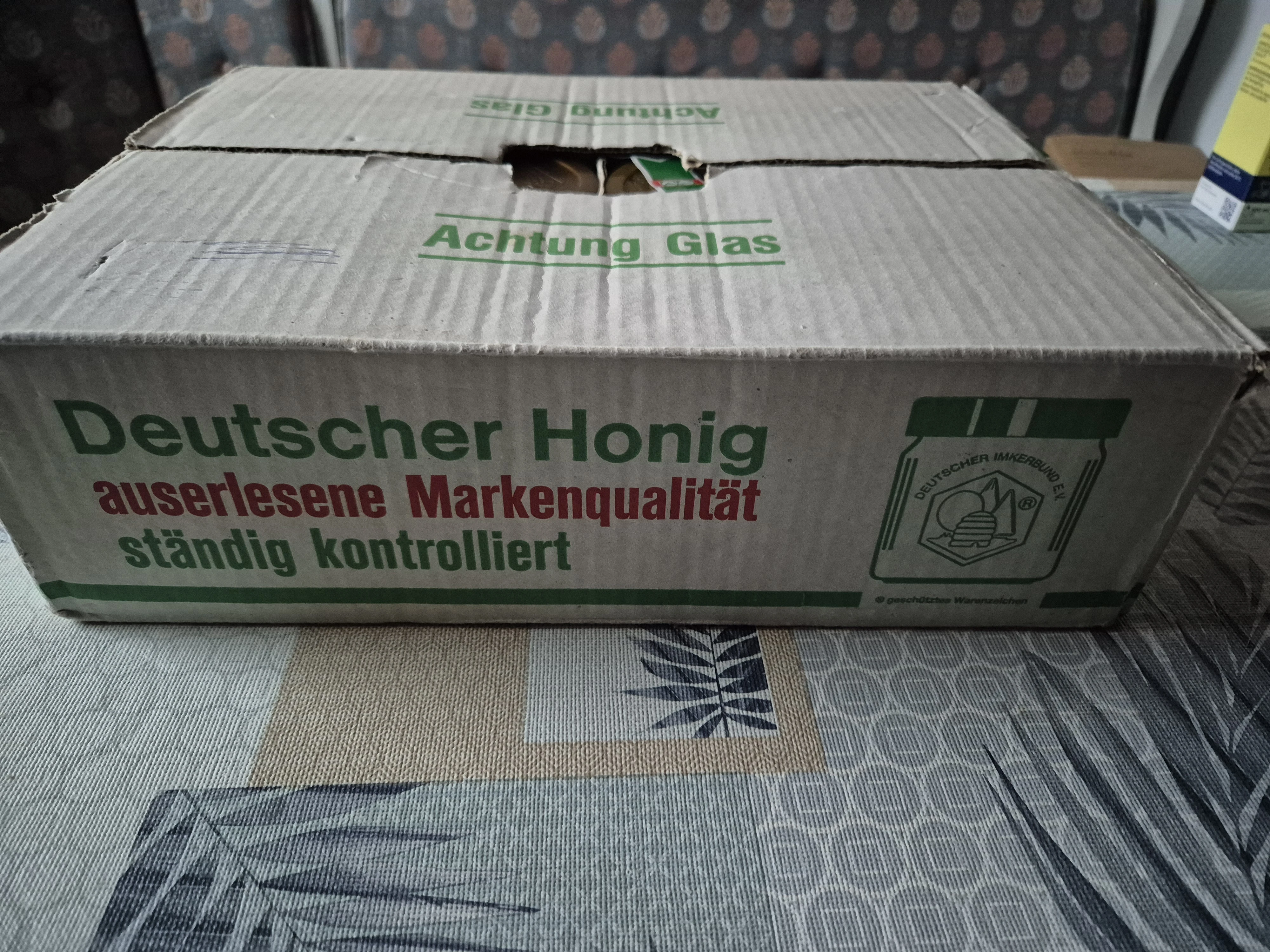 Karton lange Seite 