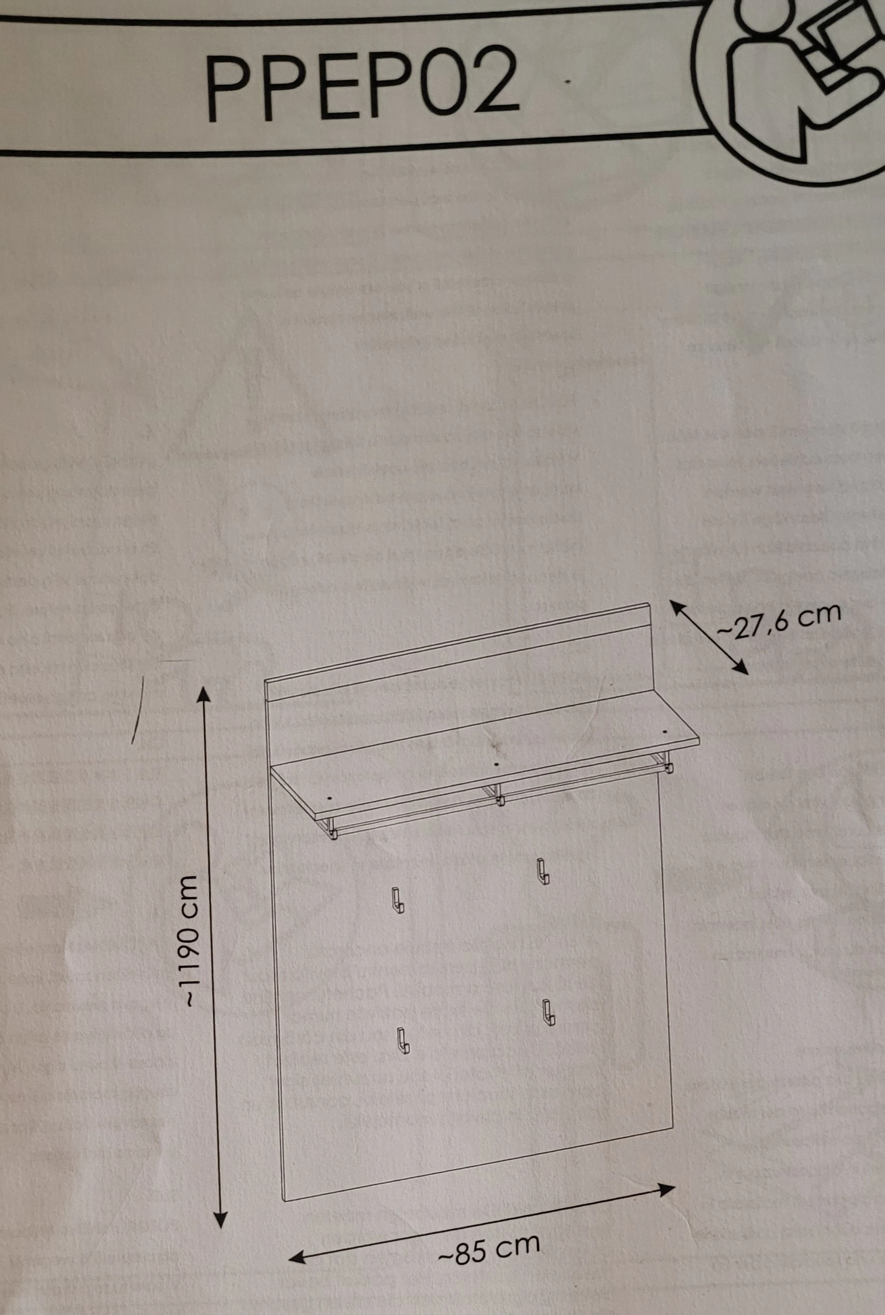 Spitze von der Wandgarderobe 