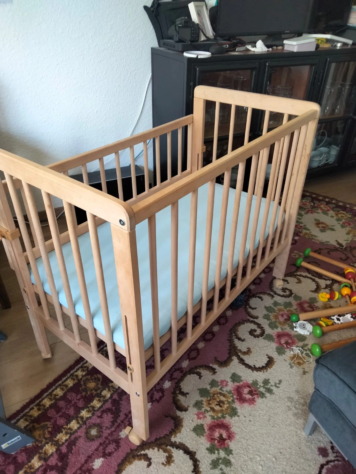 Als Stubenwagen und Beistellbett nutzbar 