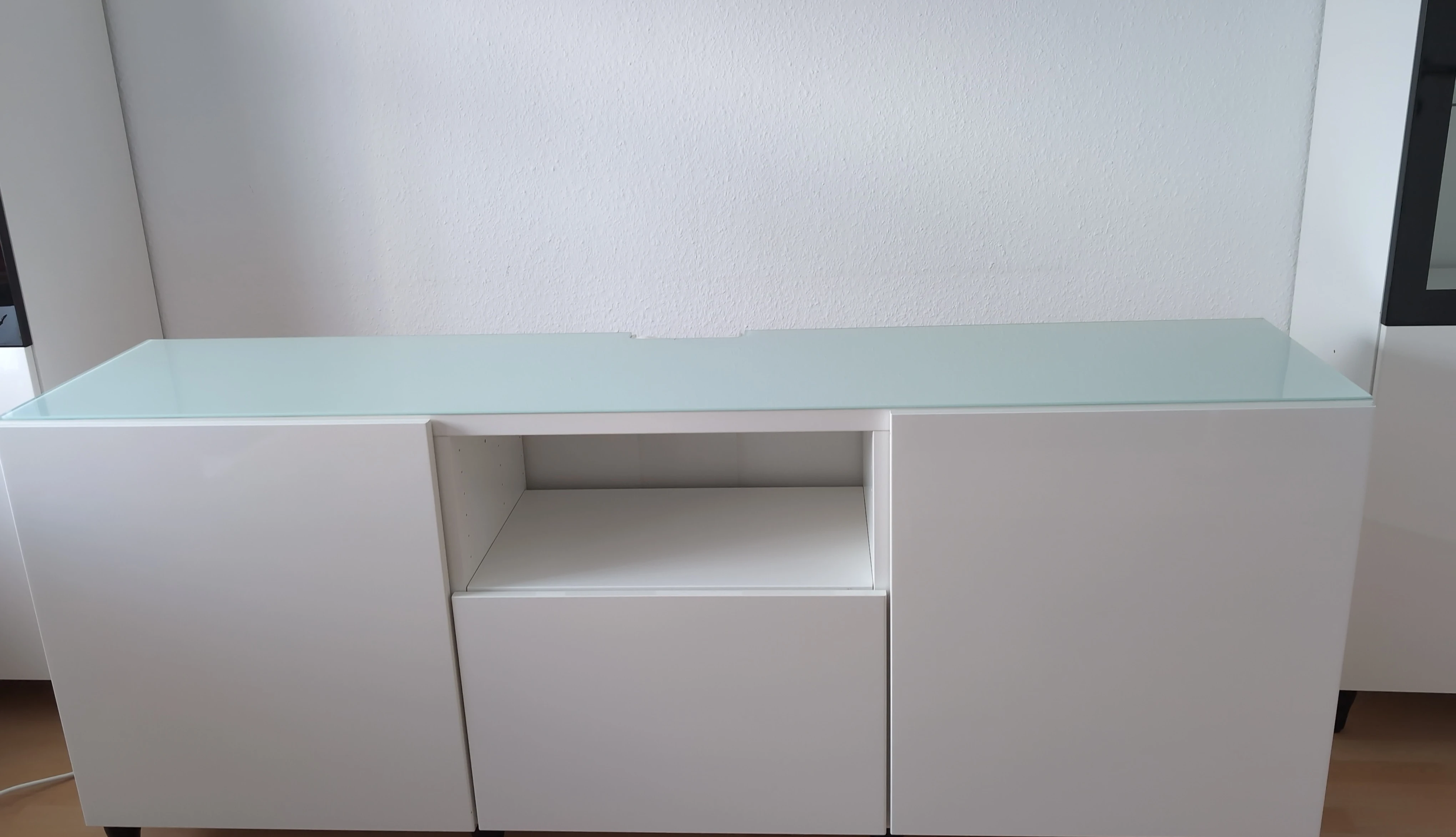 TV Schrank mit Glasplatte 