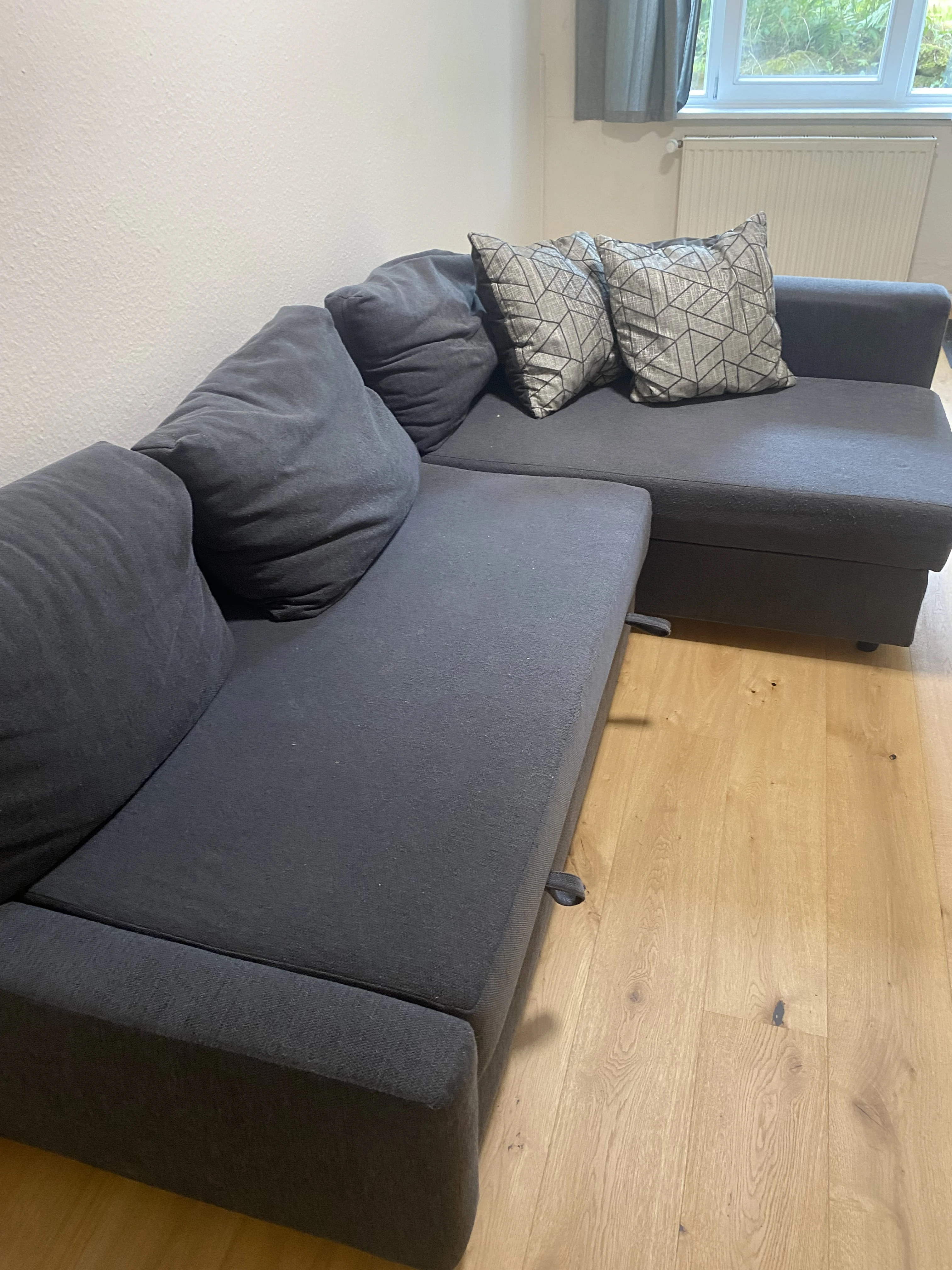 Couchfunktion, dunkelgrau und robust