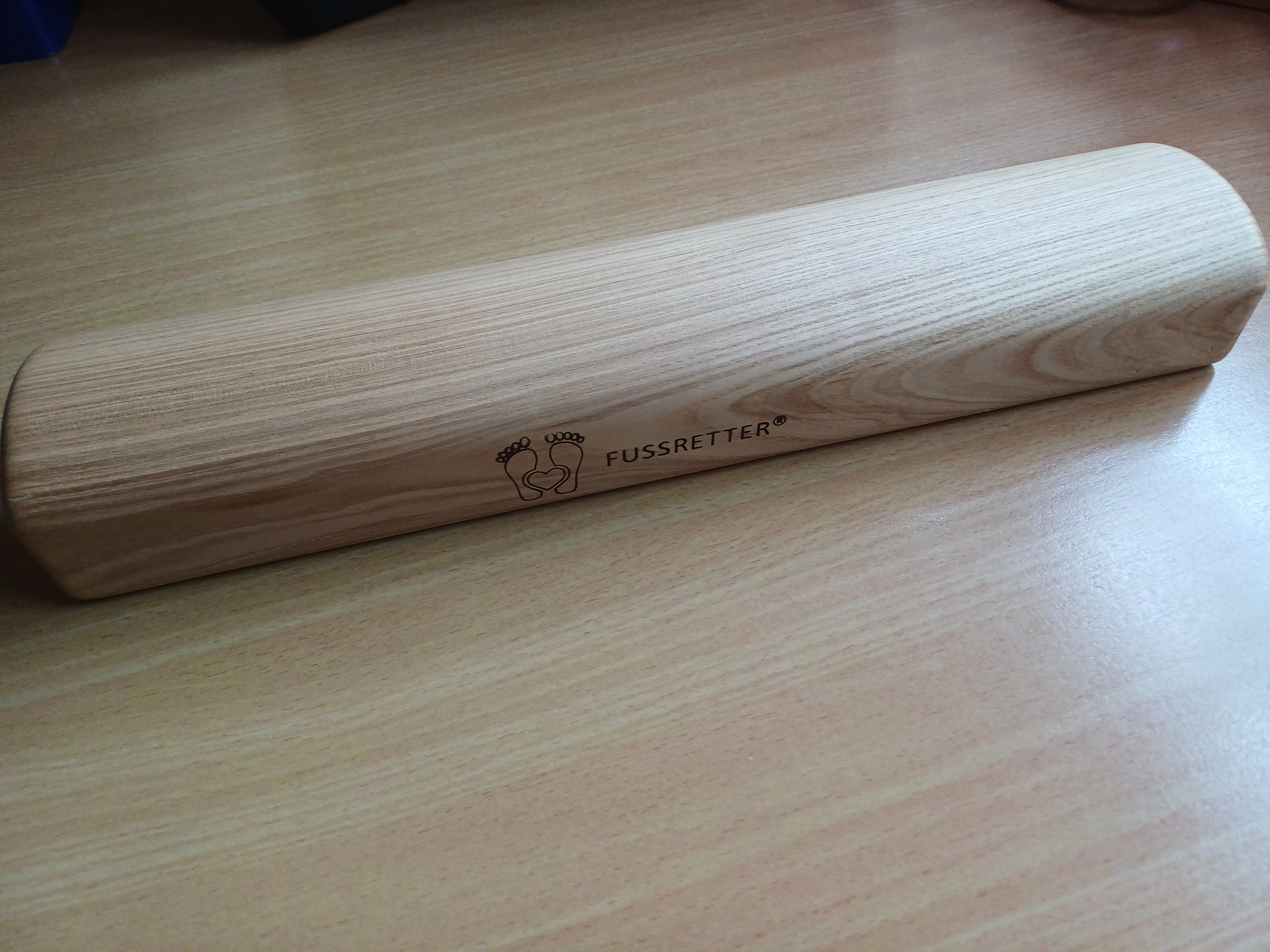 8 cm breit