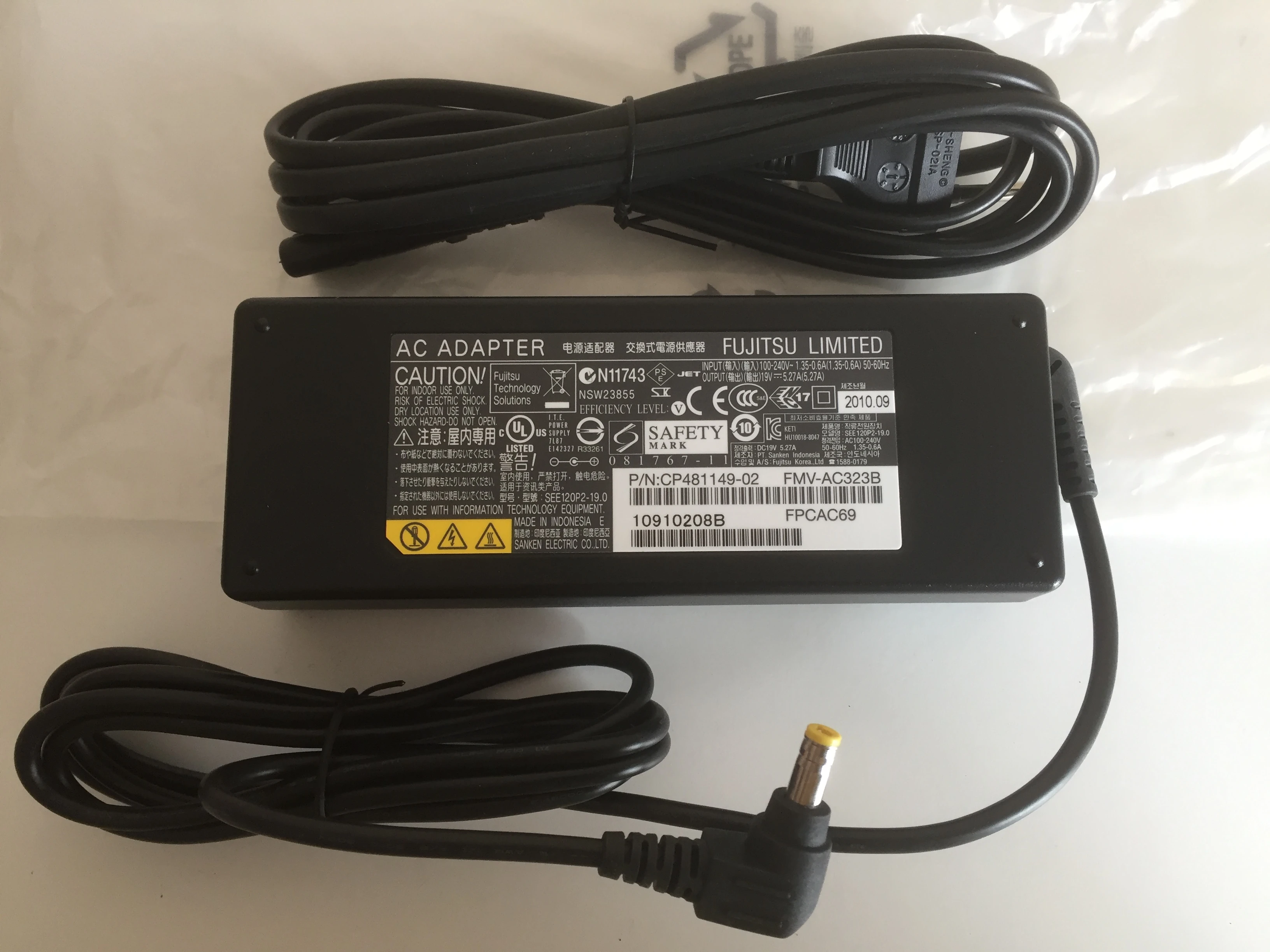 Original Fujitsu Netzteil für Notebook / Laptop