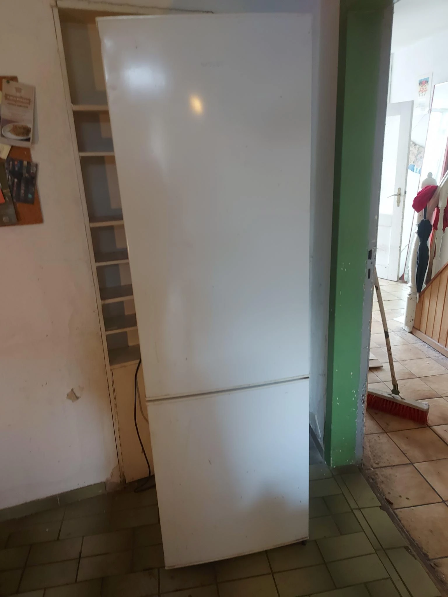 Kühl-Gefrier-Kombo (geschlossen)