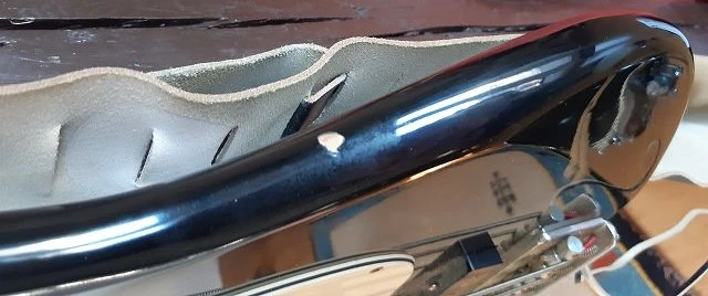 Hohner PJ Bass - Lefthand - 04