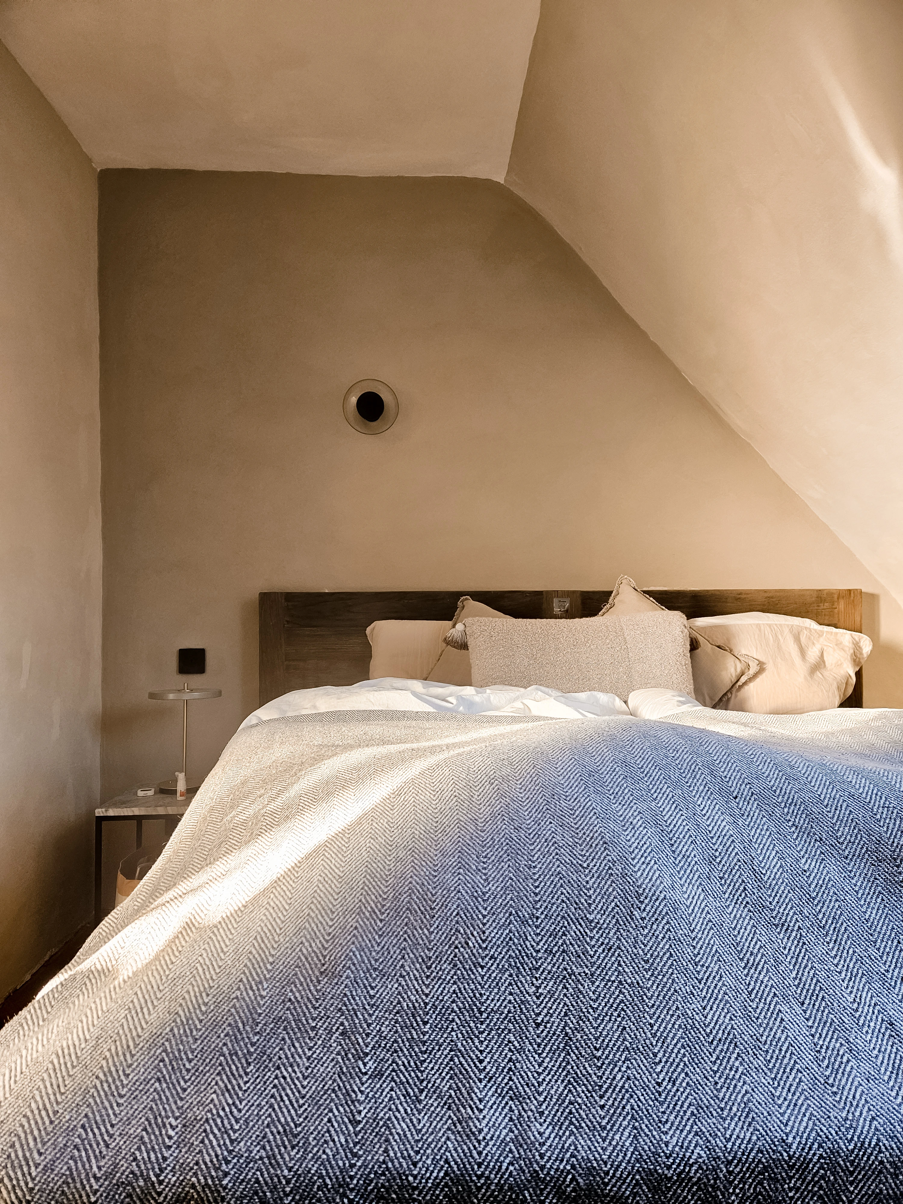 Schlafzimmer 1
