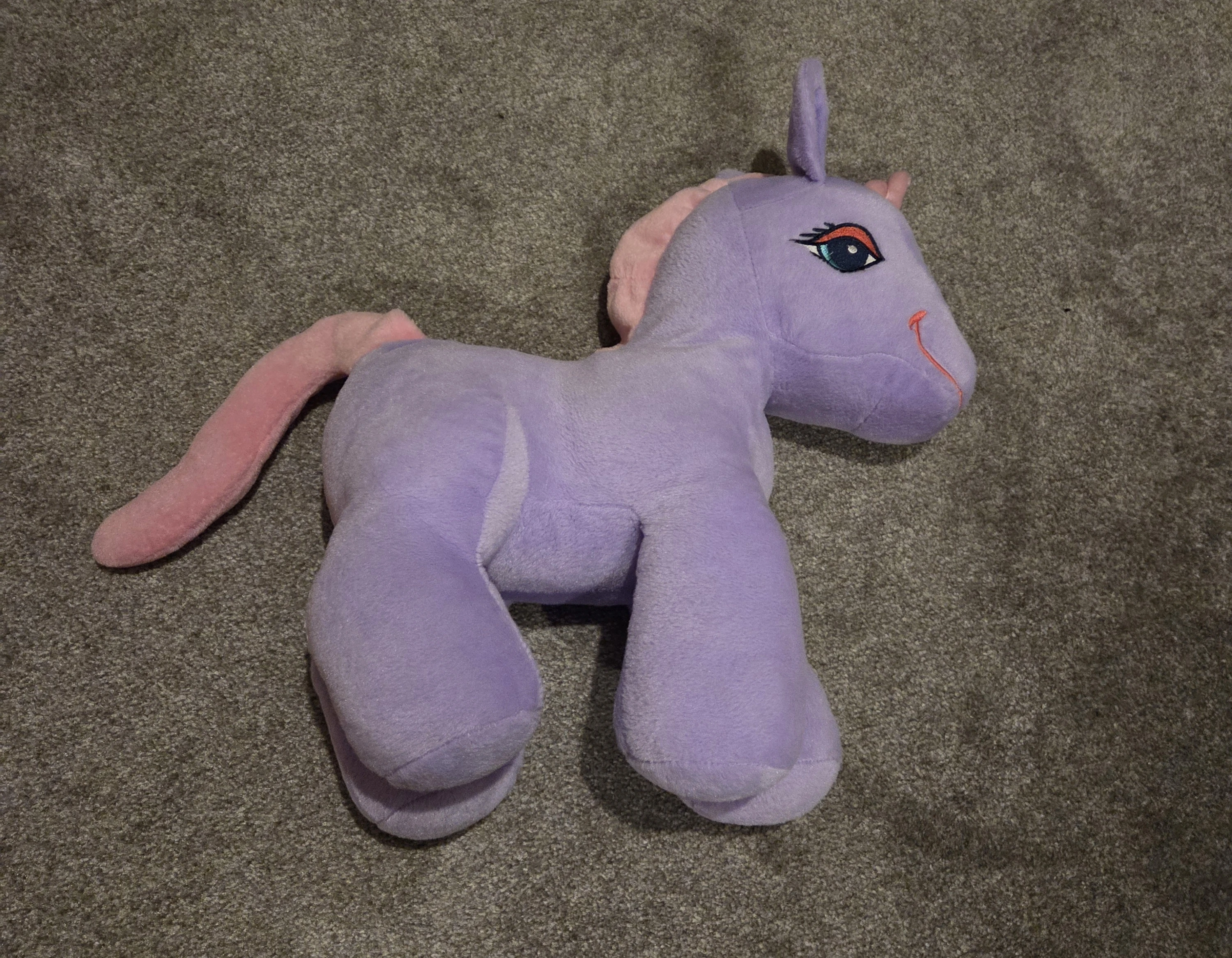 Einhornkuscheltier