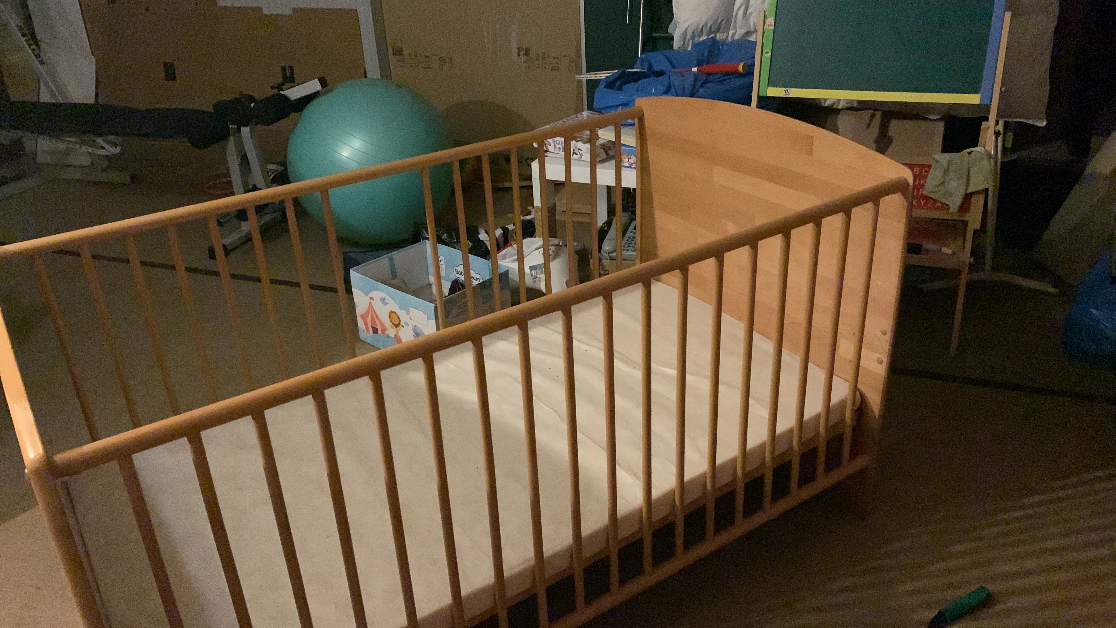 Kinderbett