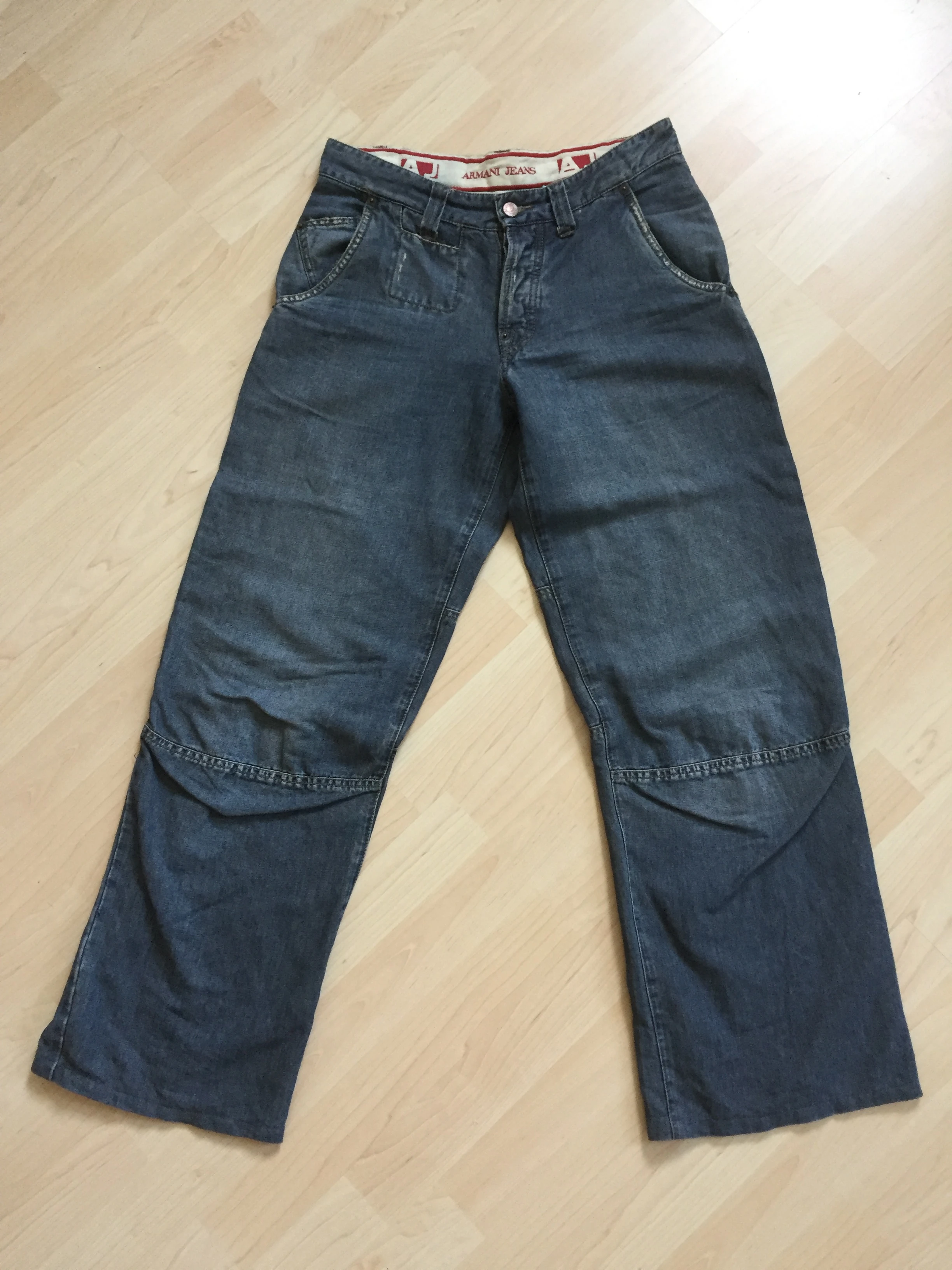 ARMANI Designer Jeans Gr. 29 -neuwertig- 