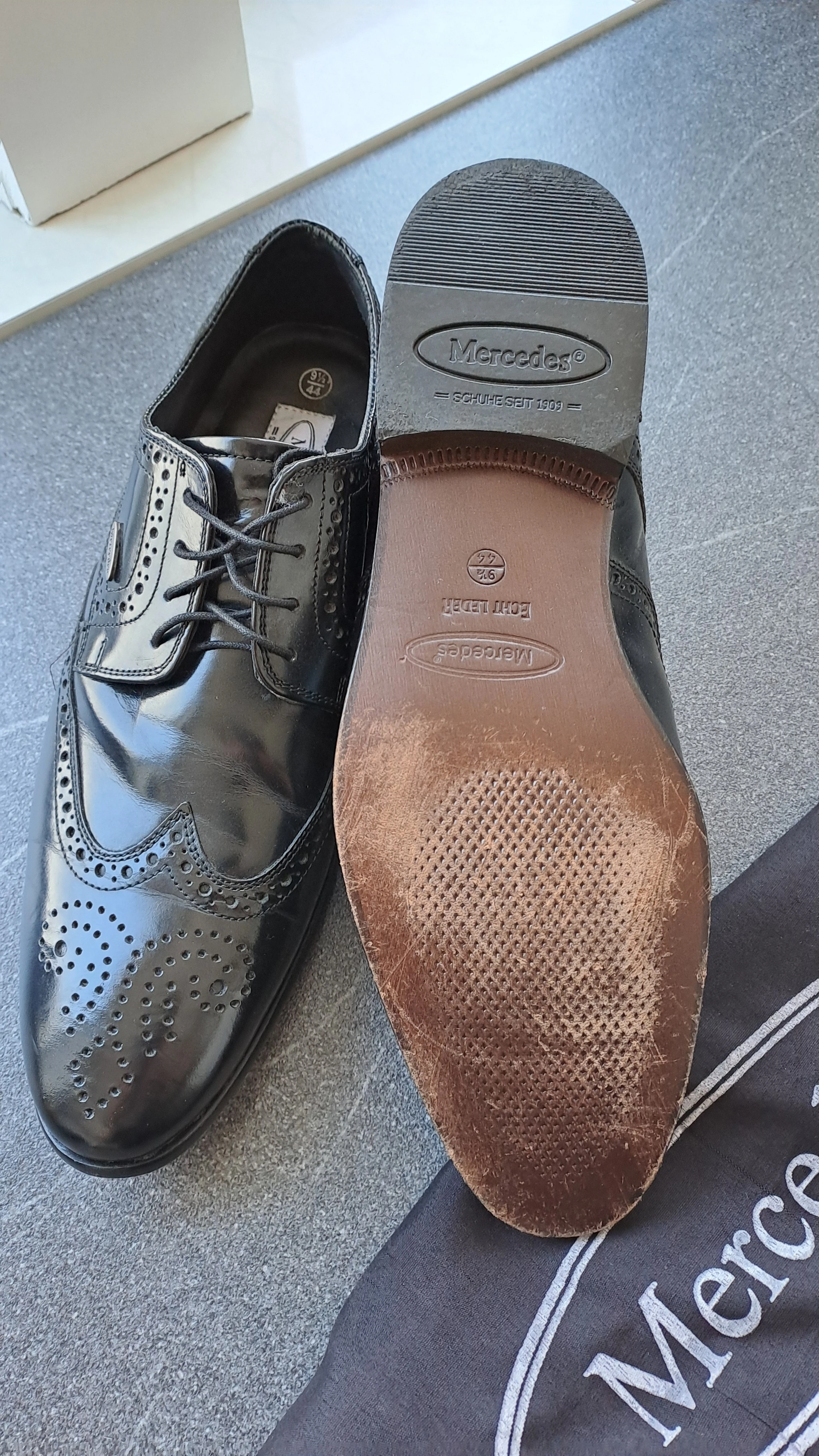 Lederschuhe