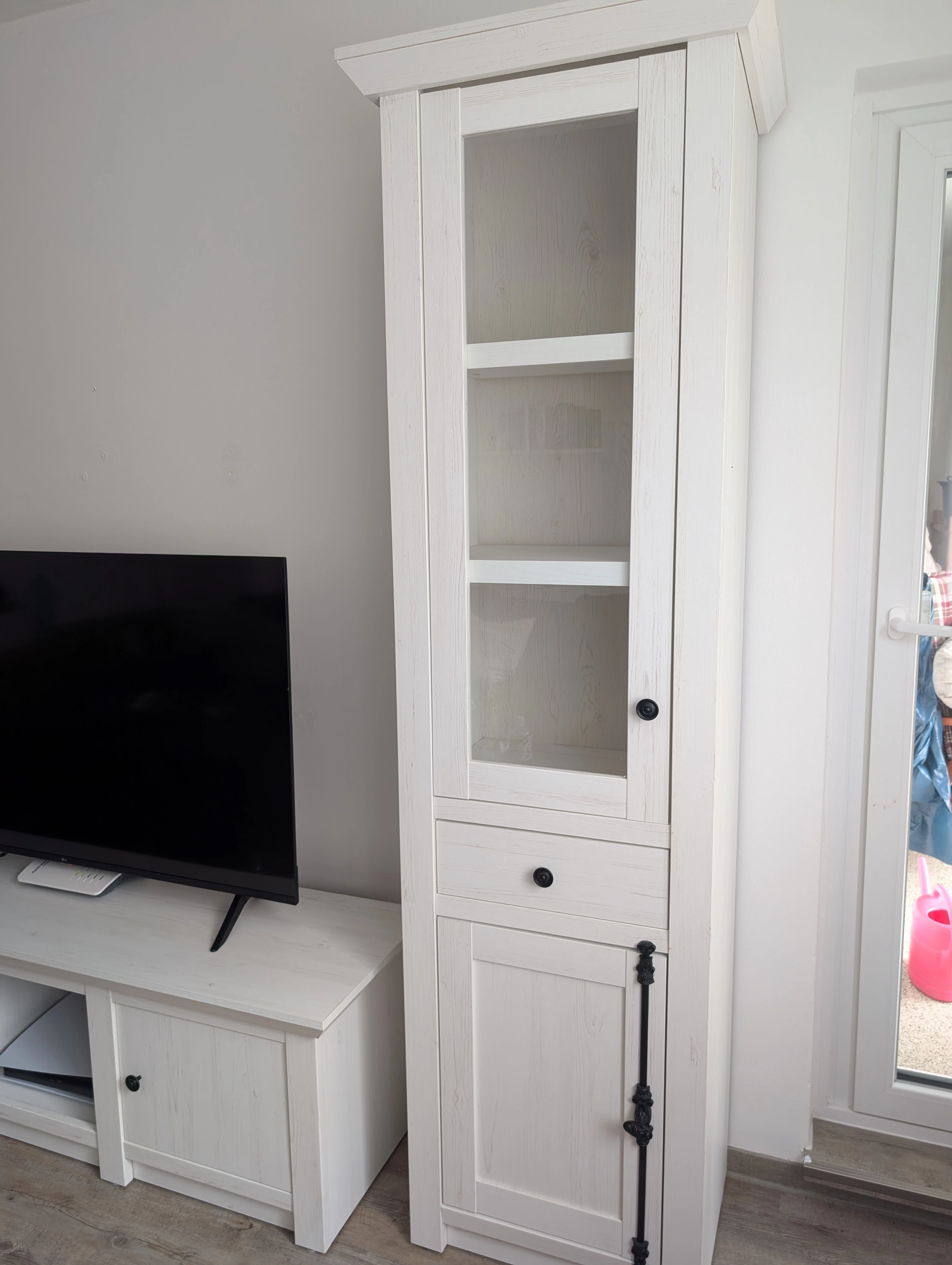 Hochschrank / Vitrine 