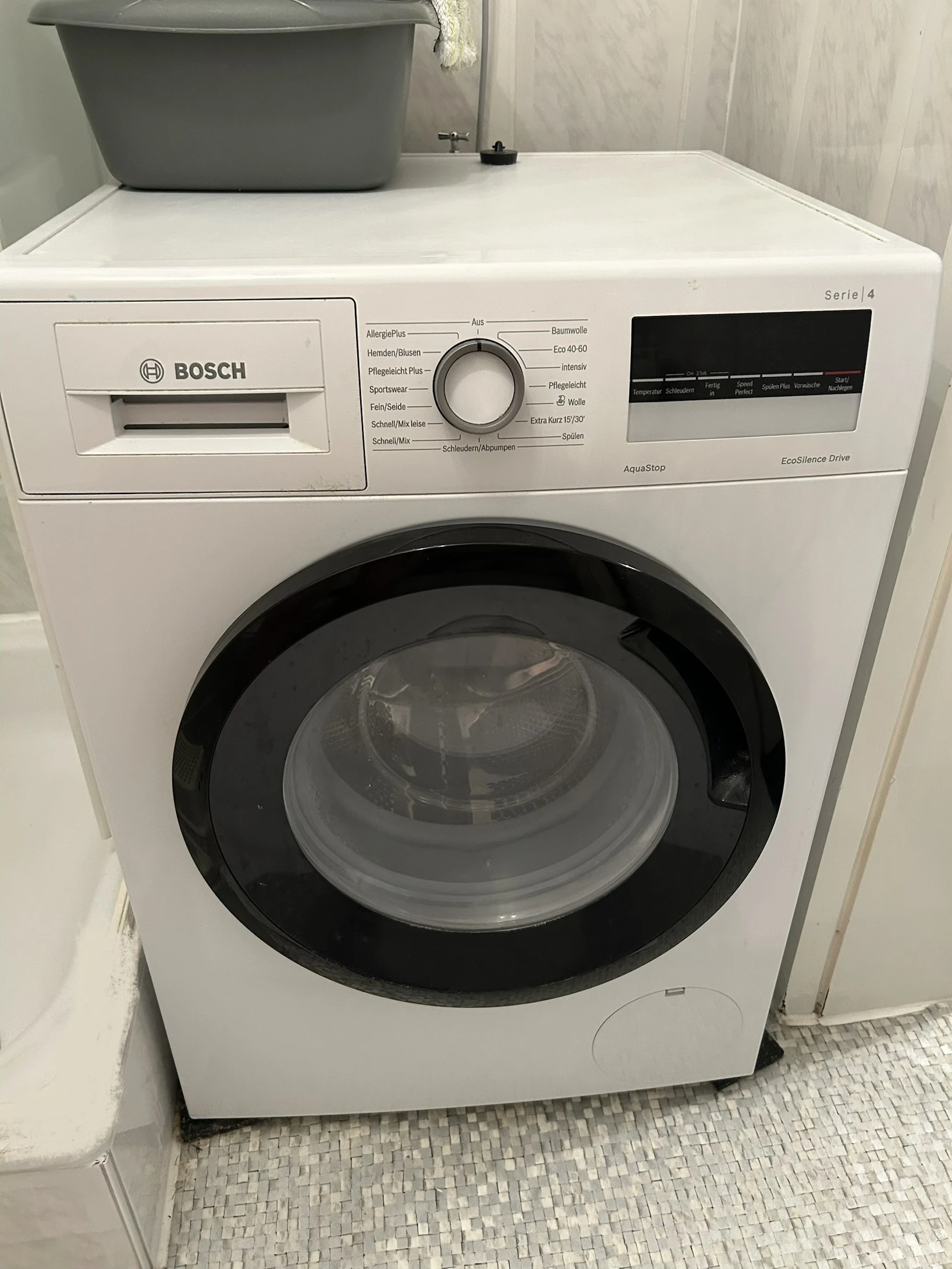Breite : 60cm