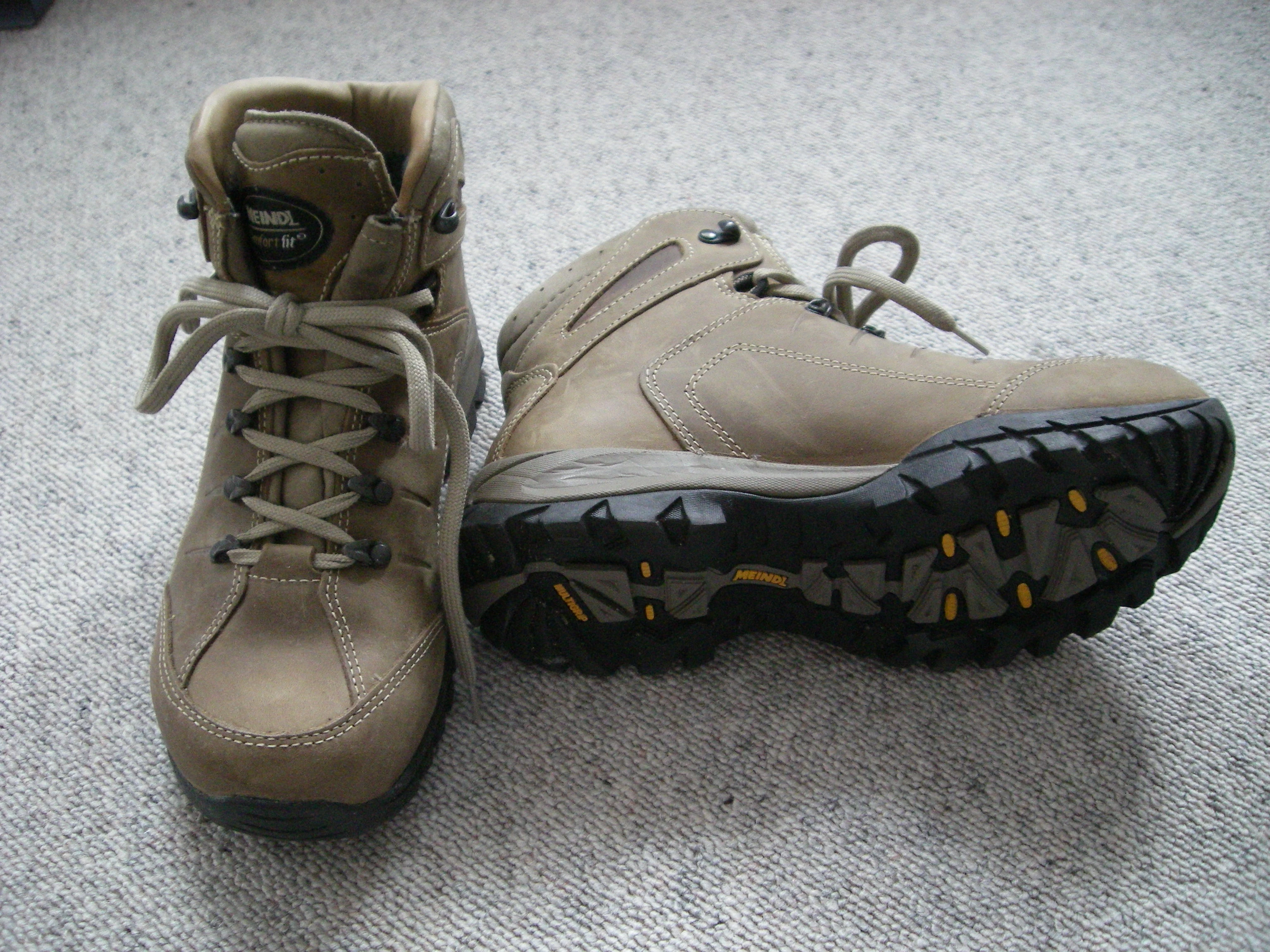 2 Schuhe