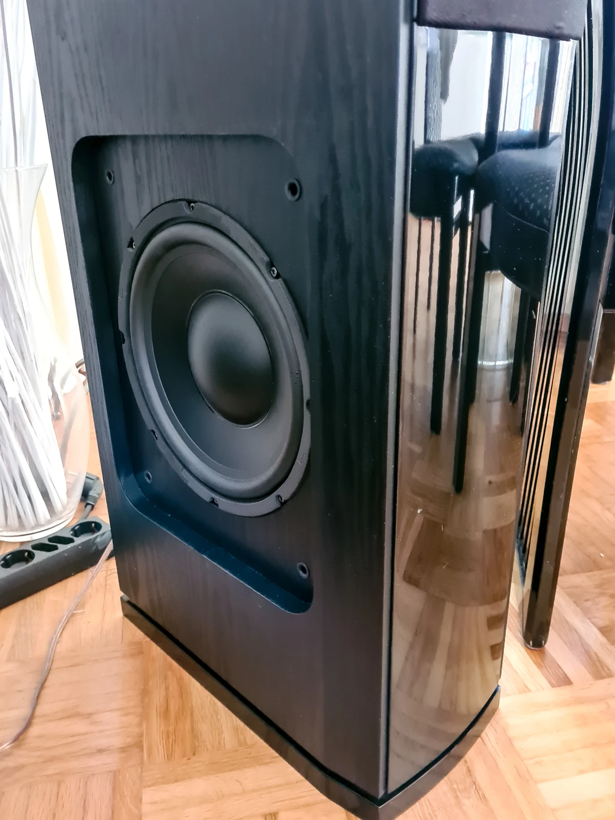 Jamo S 608