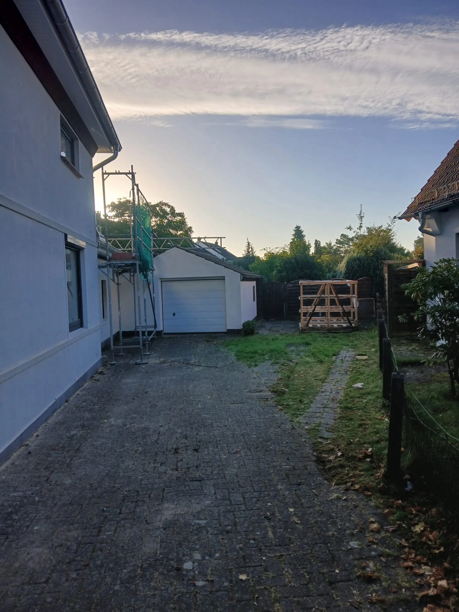 Zufahrt Garage