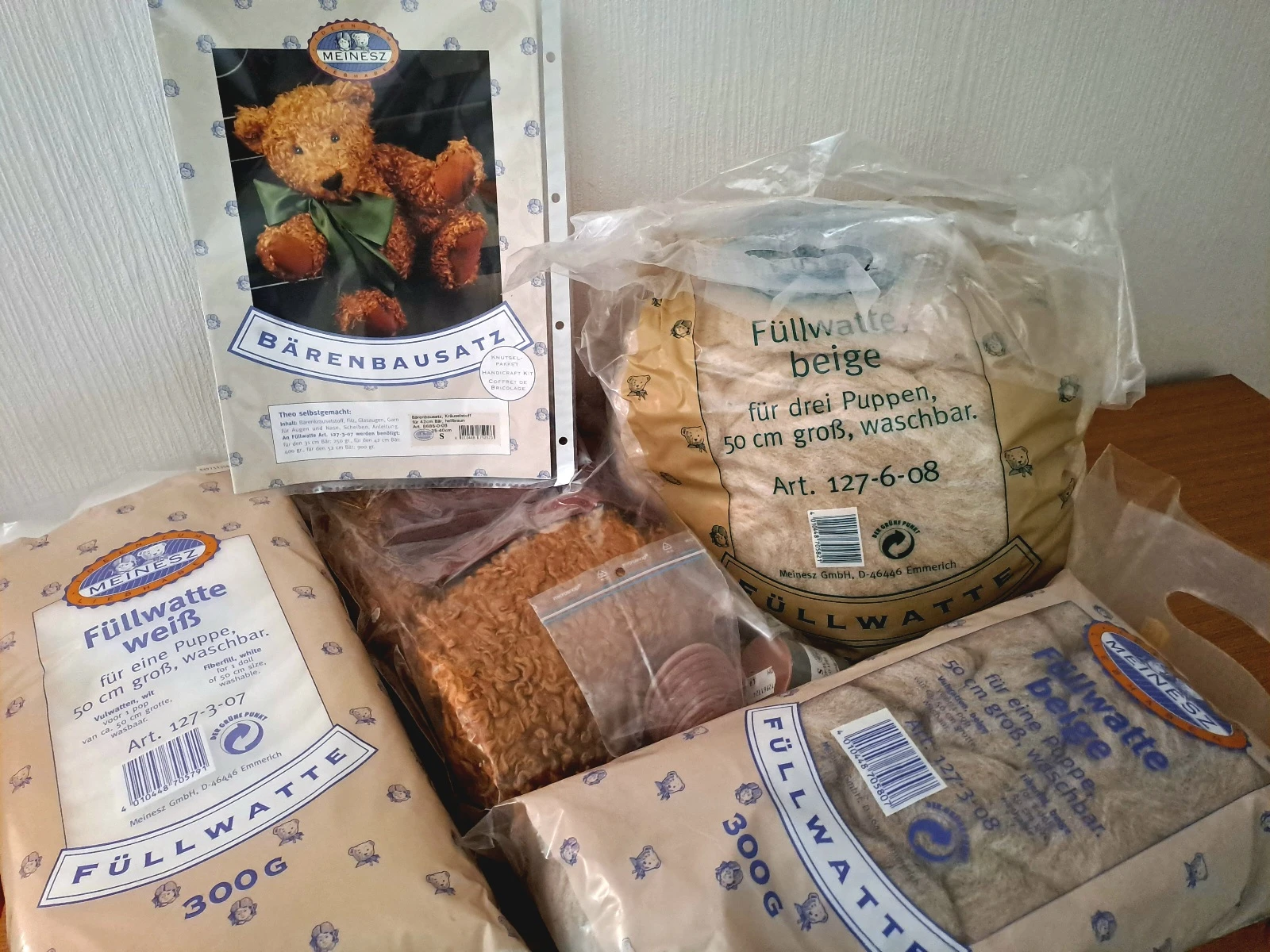 Bastelset und Füllmaterial