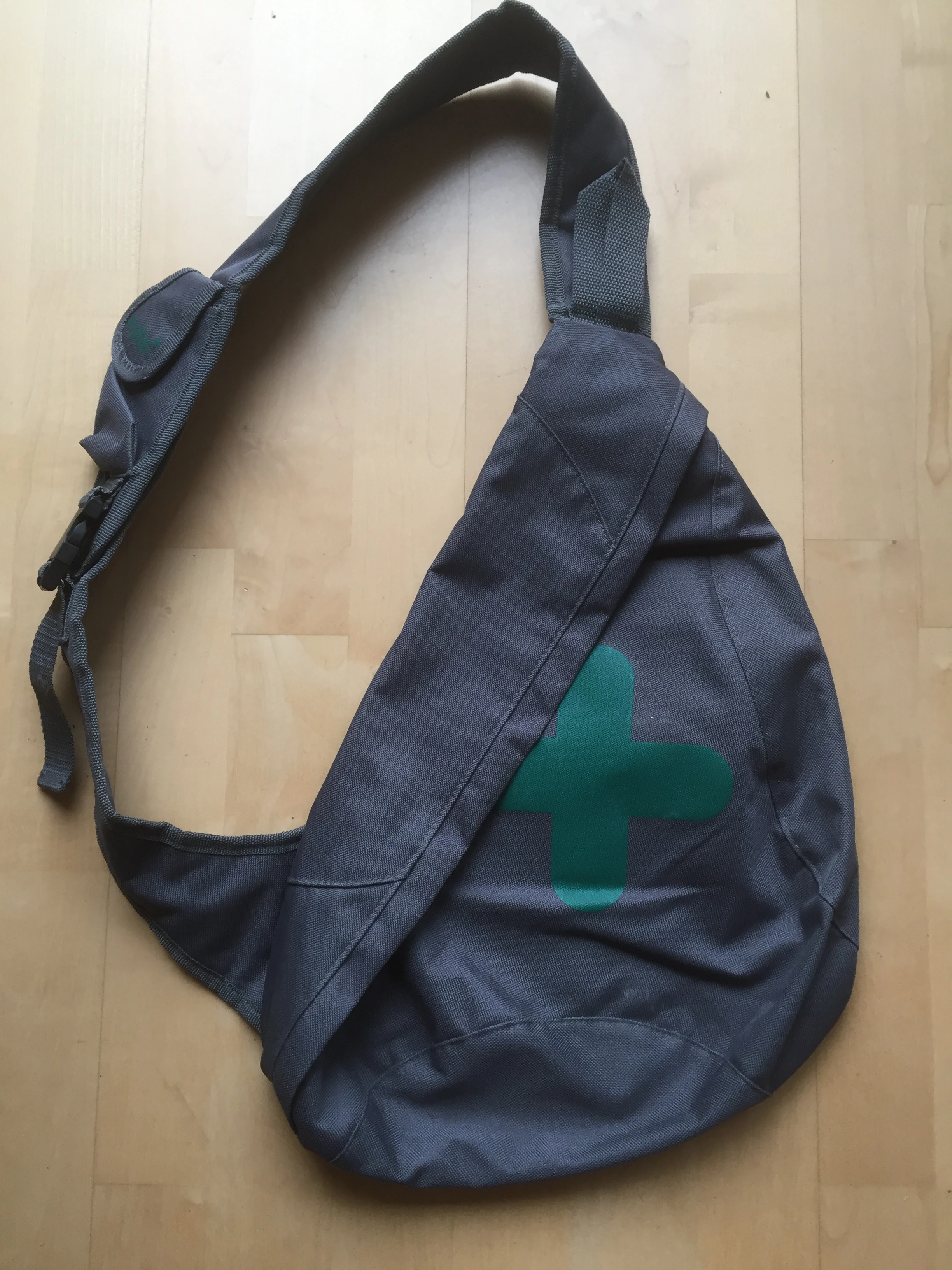   Kult Umhänge- Schultertasche 