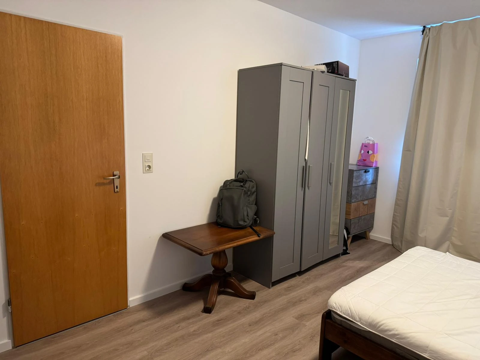 Kleiderschrank