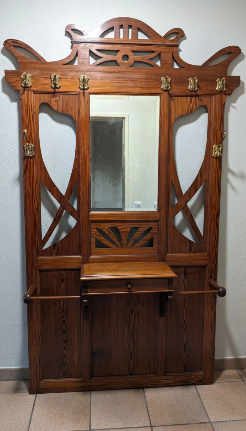 Jugendstil Garderobe 