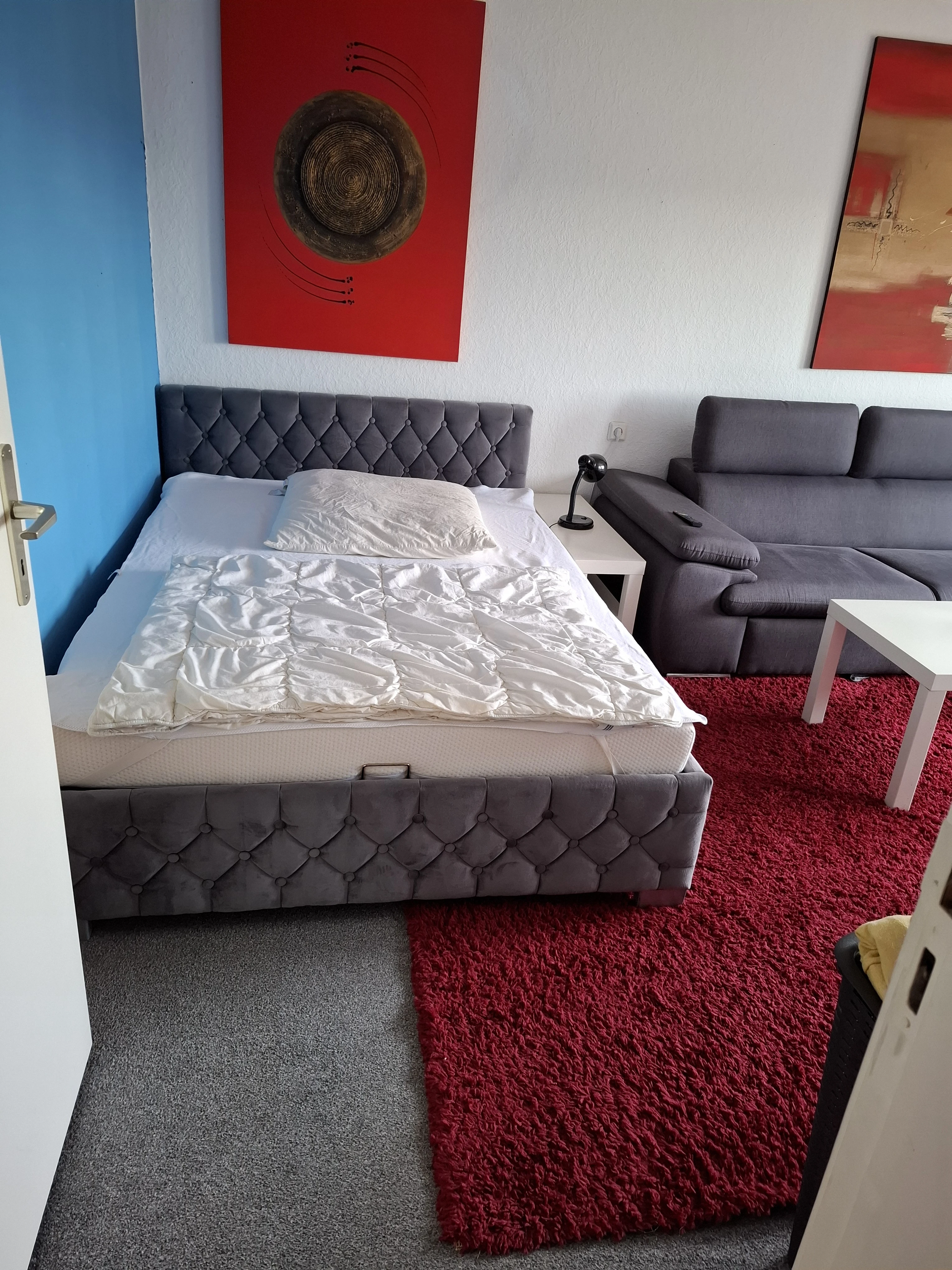 Hiet sieht man das schöne Bett.