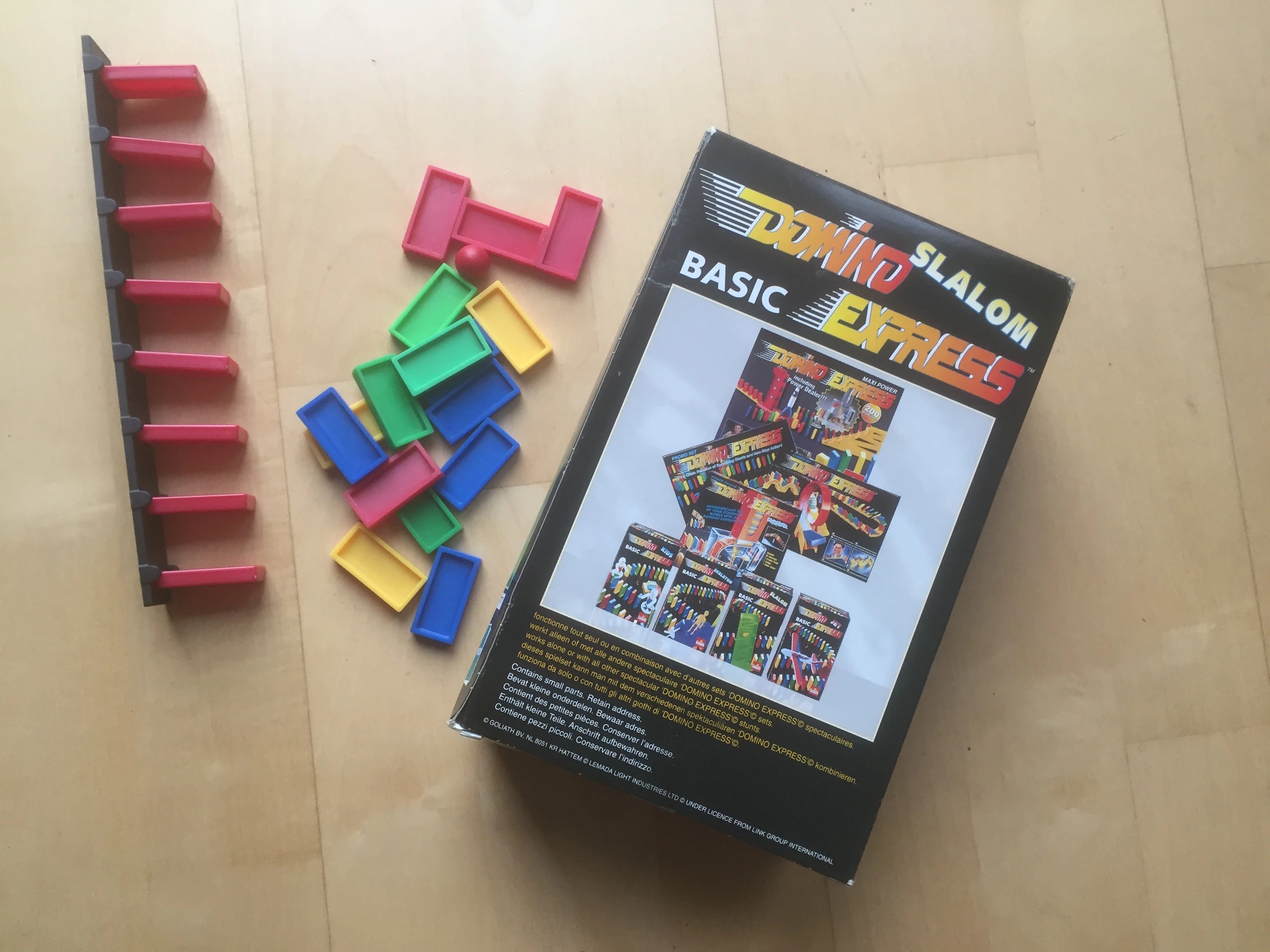 Hasbro Domino Express  2 Sets 