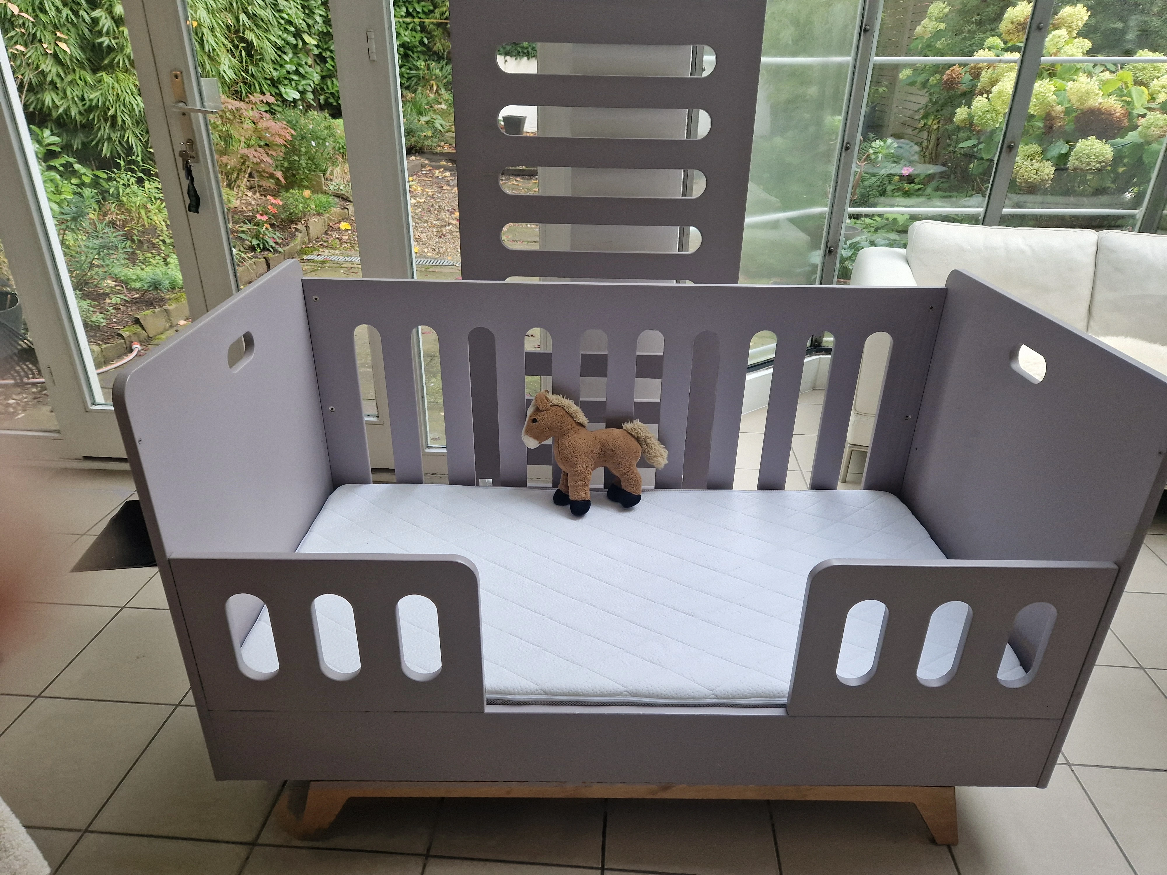 Bett von vorne