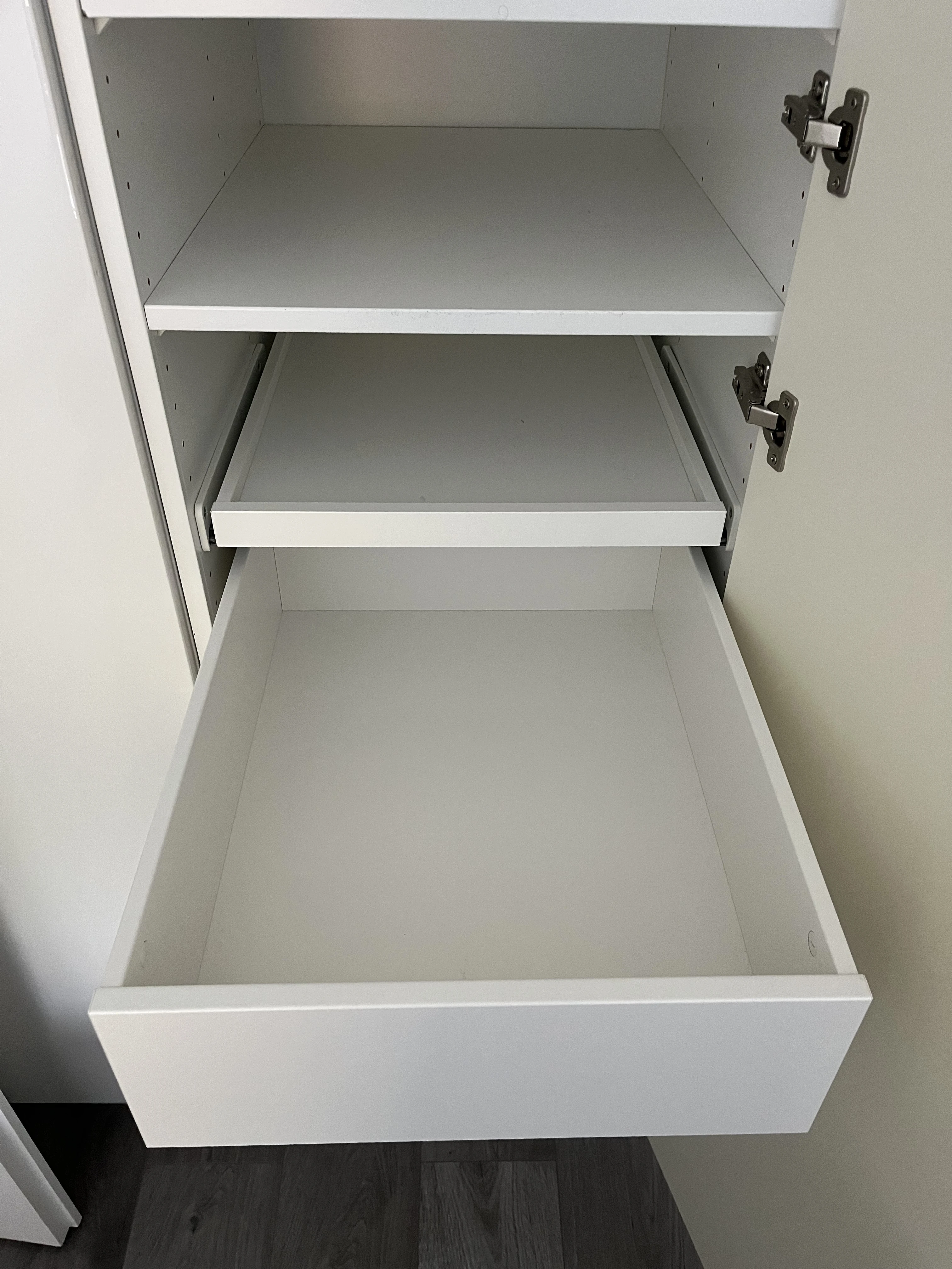 Kleiderschrank