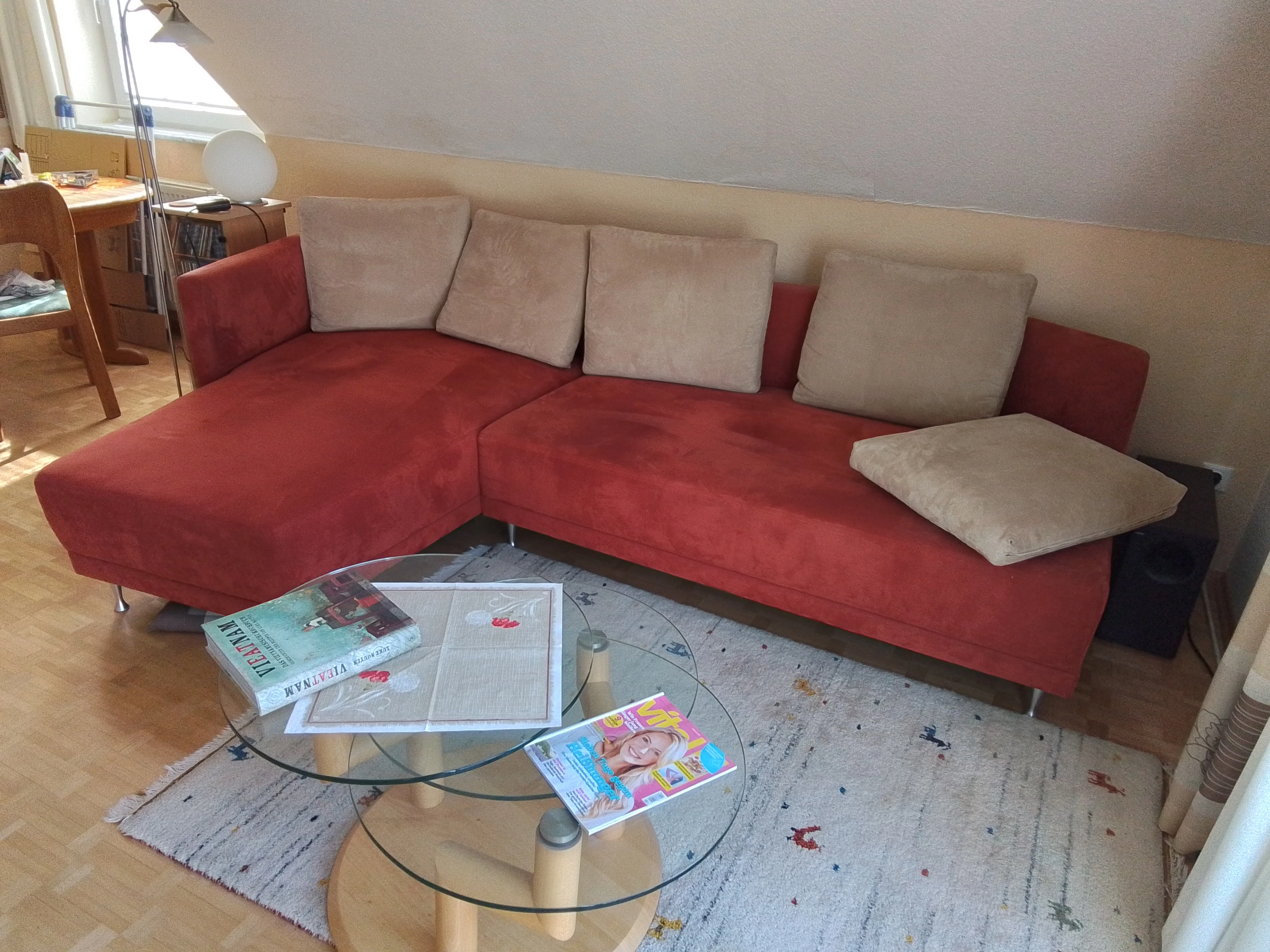 modernes gemütliches Sofa/Sitzecke