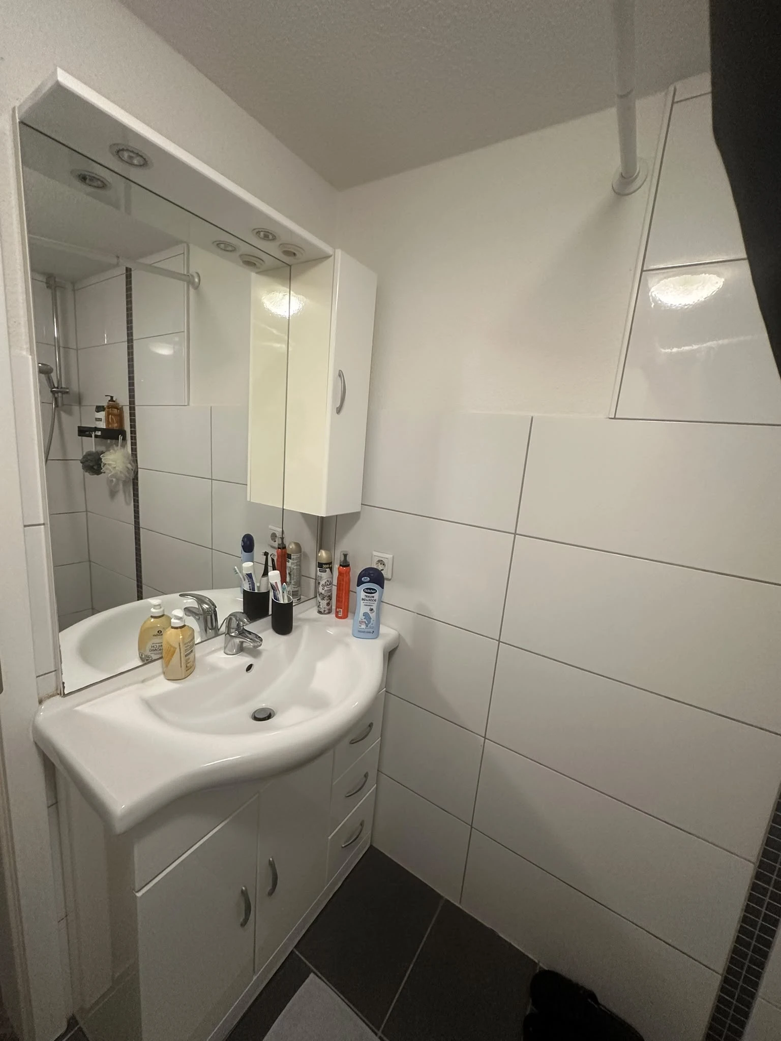 Badschrank vom Vermieter