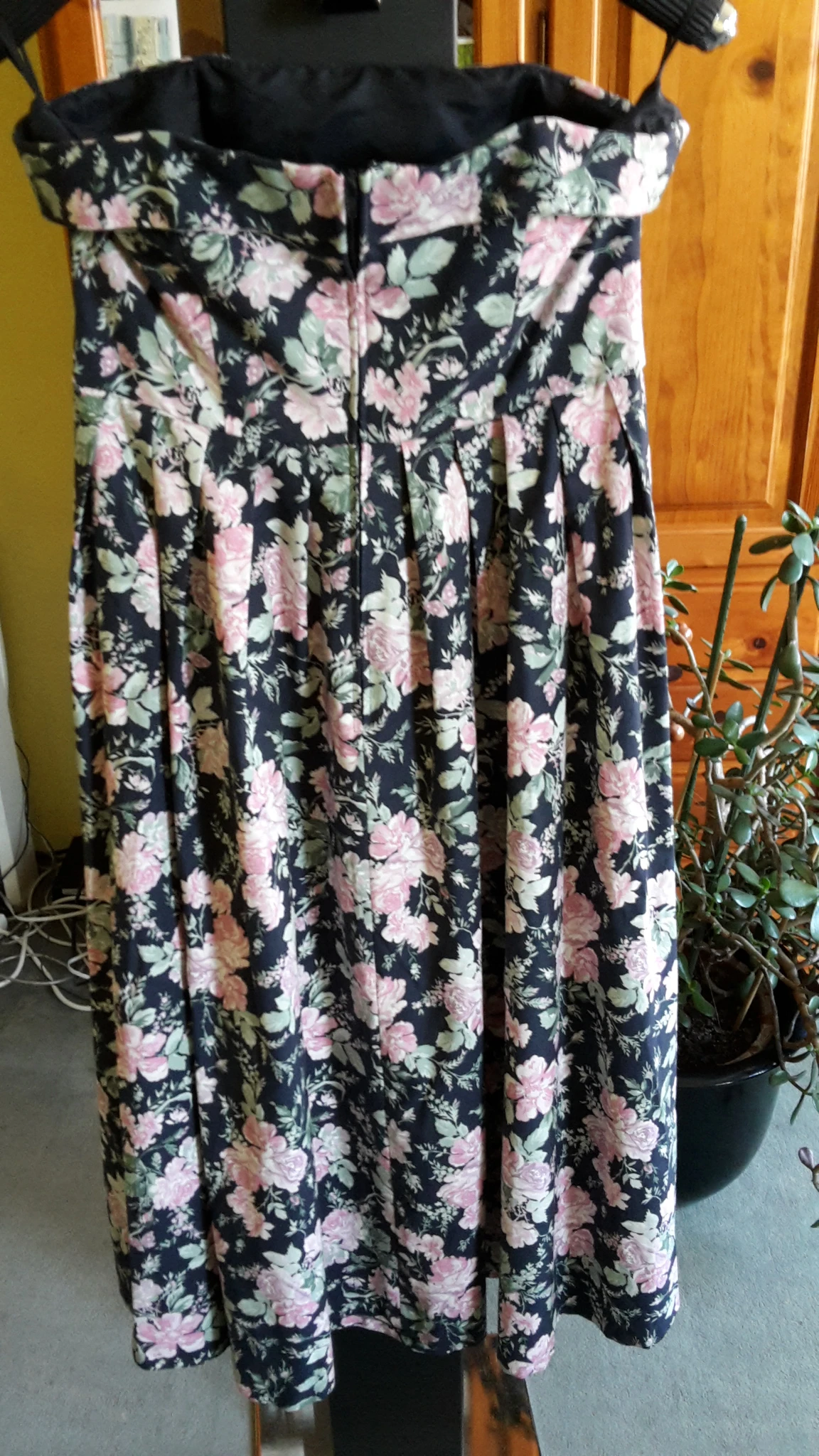 Kleid L/A neu ungetragen