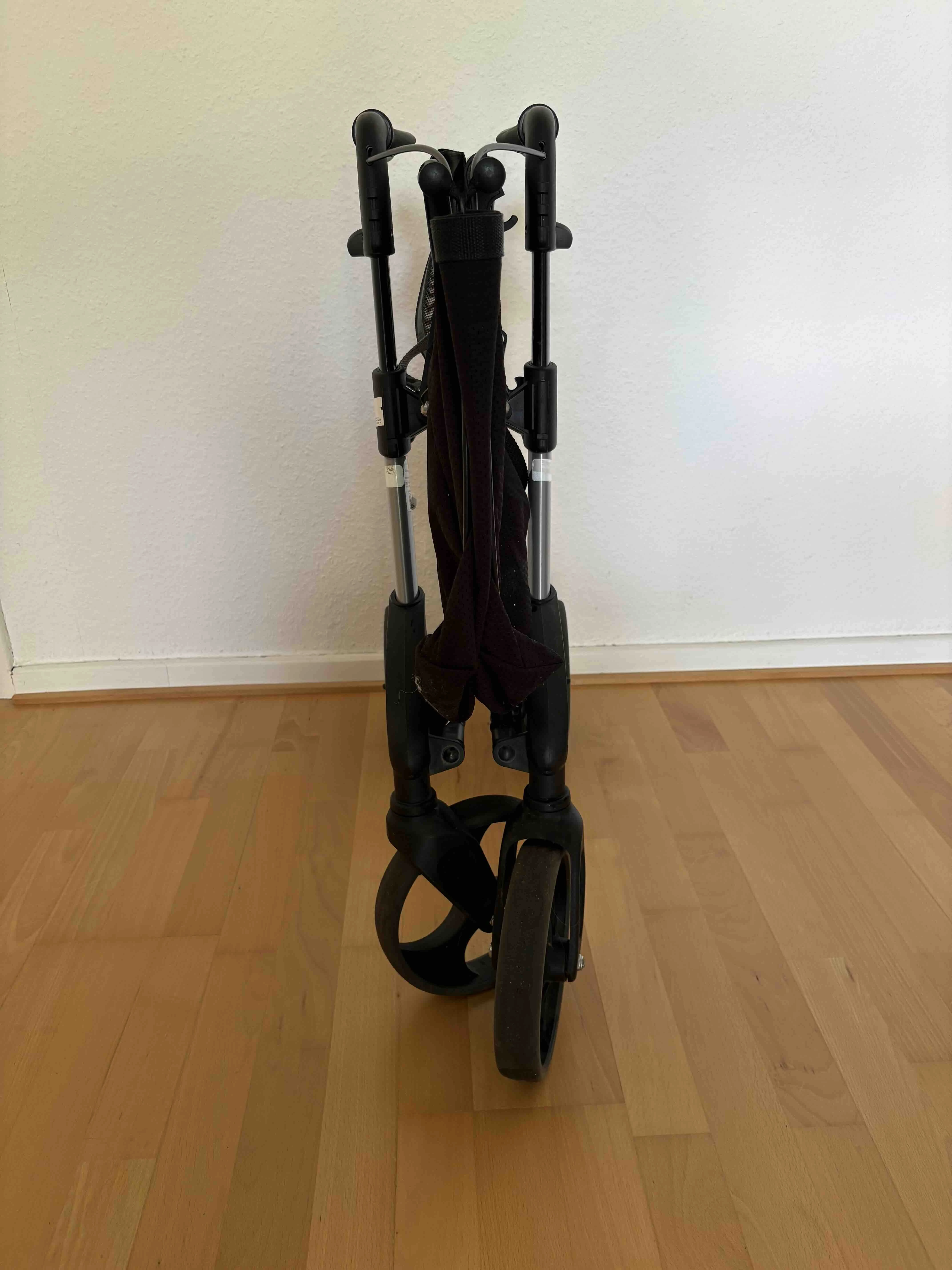 zusammengeklappt