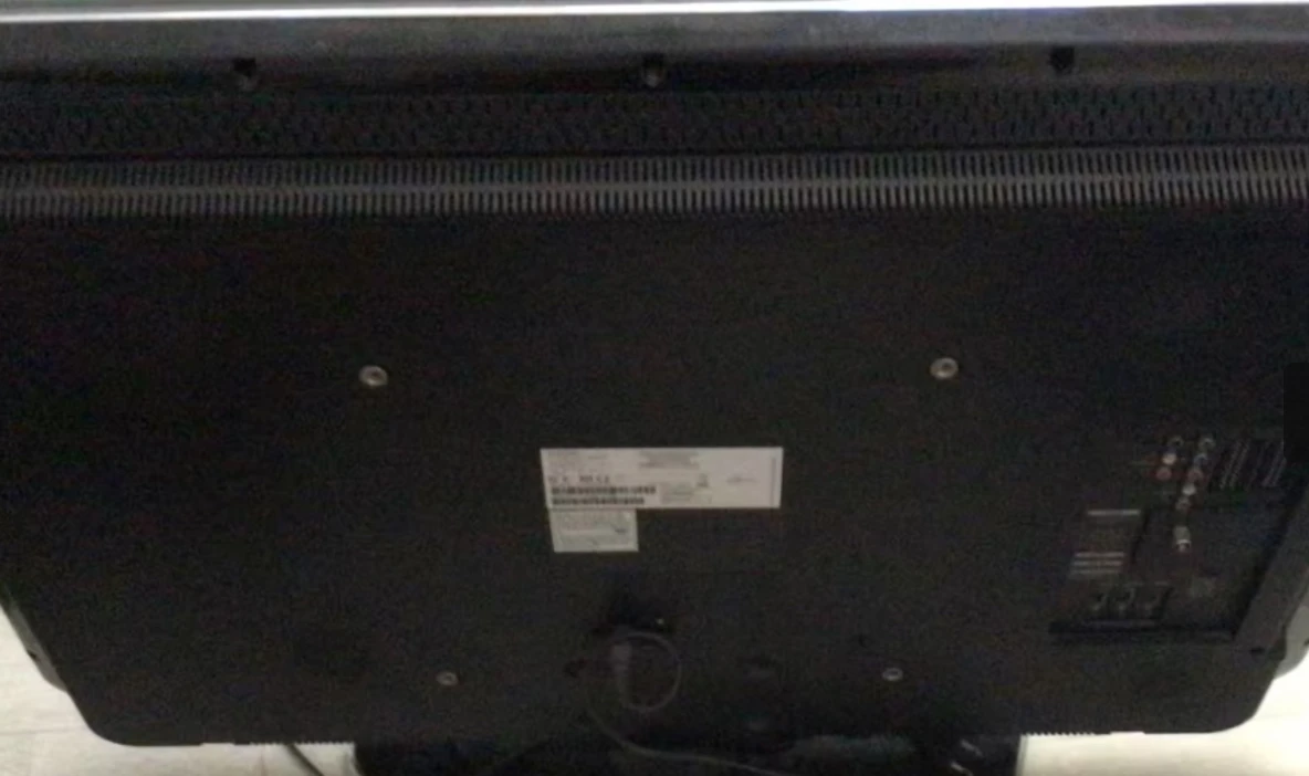 Rückseite des Fernsehers.