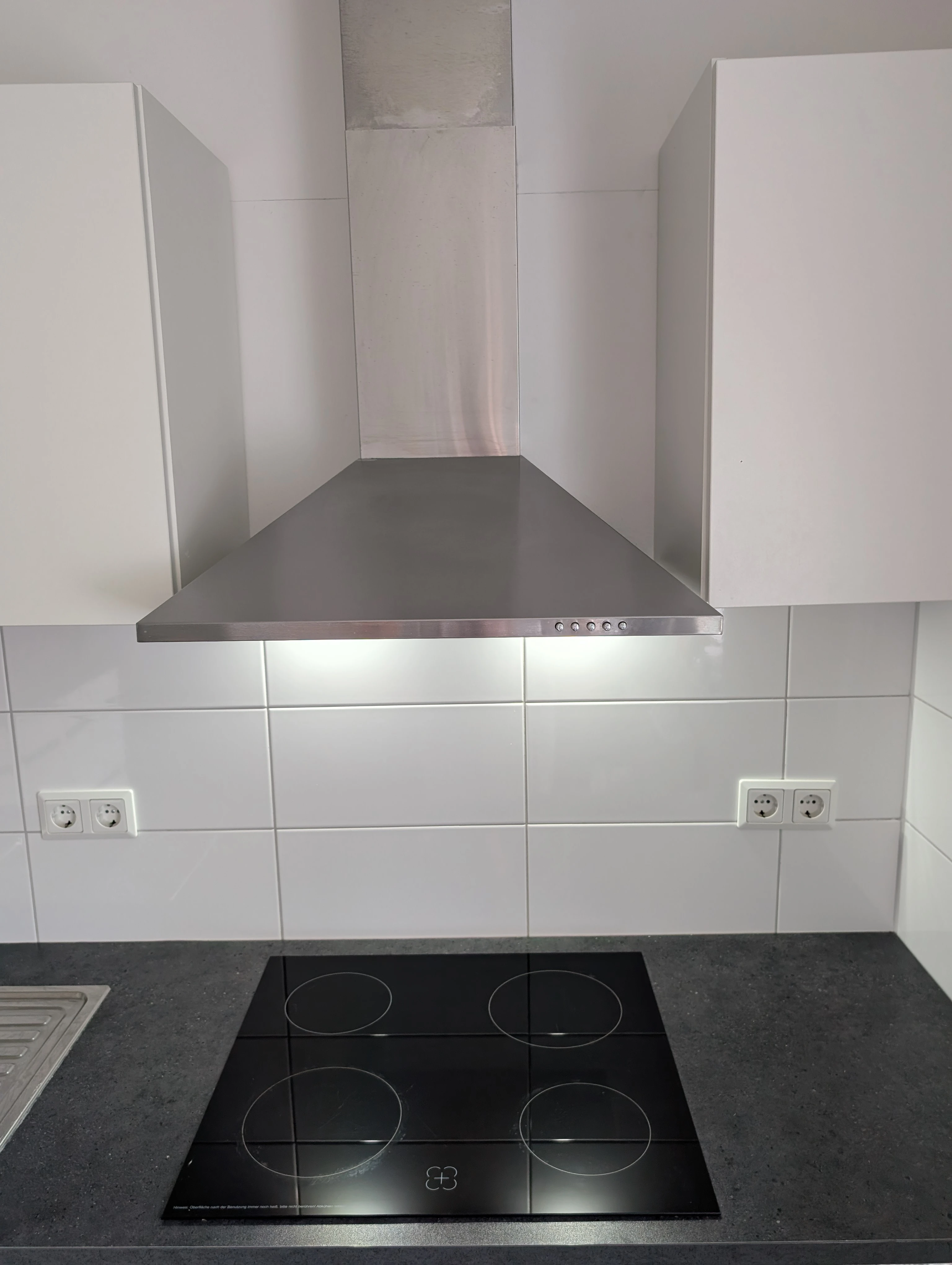 Ceranfeld und Dunstabzugshaube 