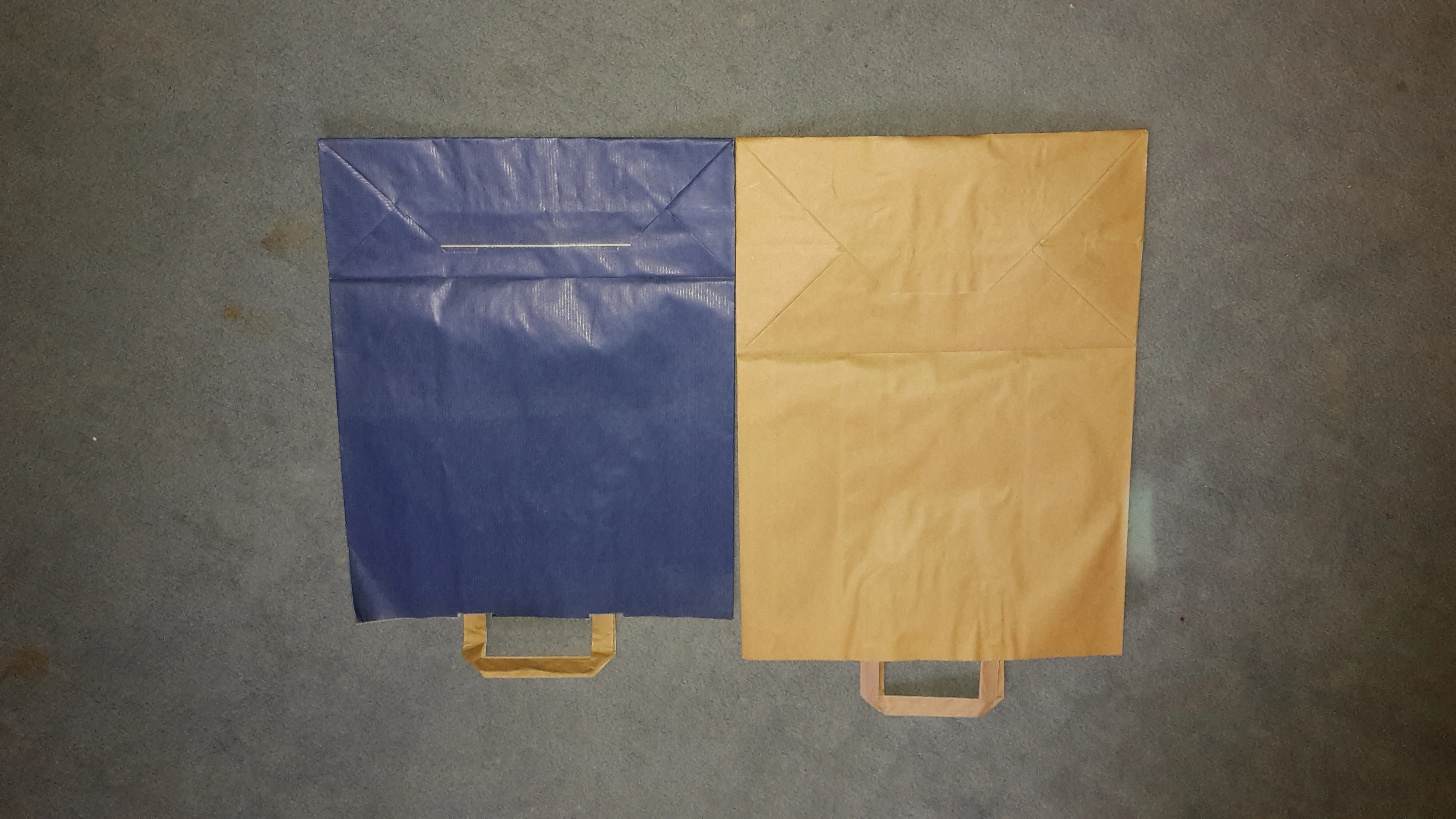 Papiertragetaschen mit Papierhenkel blau mittel 22x36