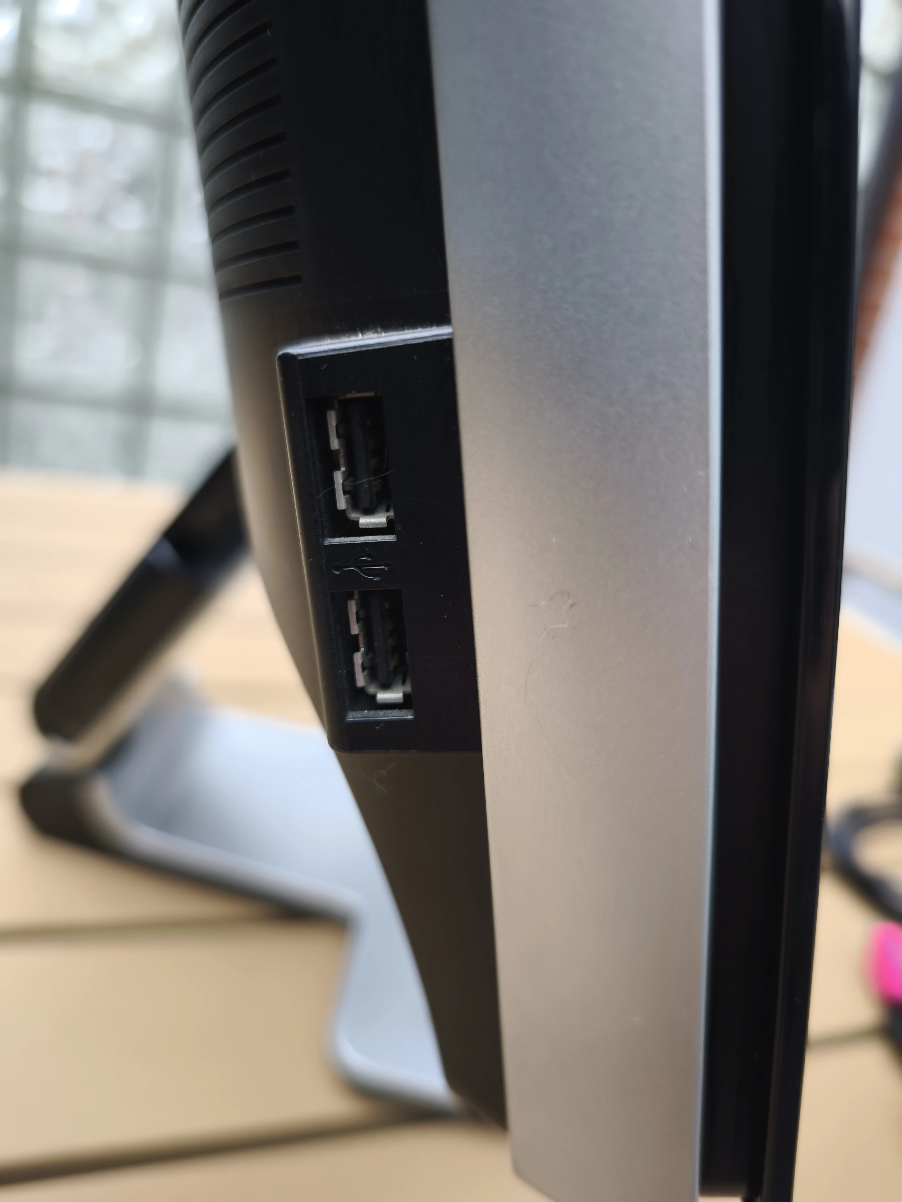 HP W2408h 24 Zoll Monitor