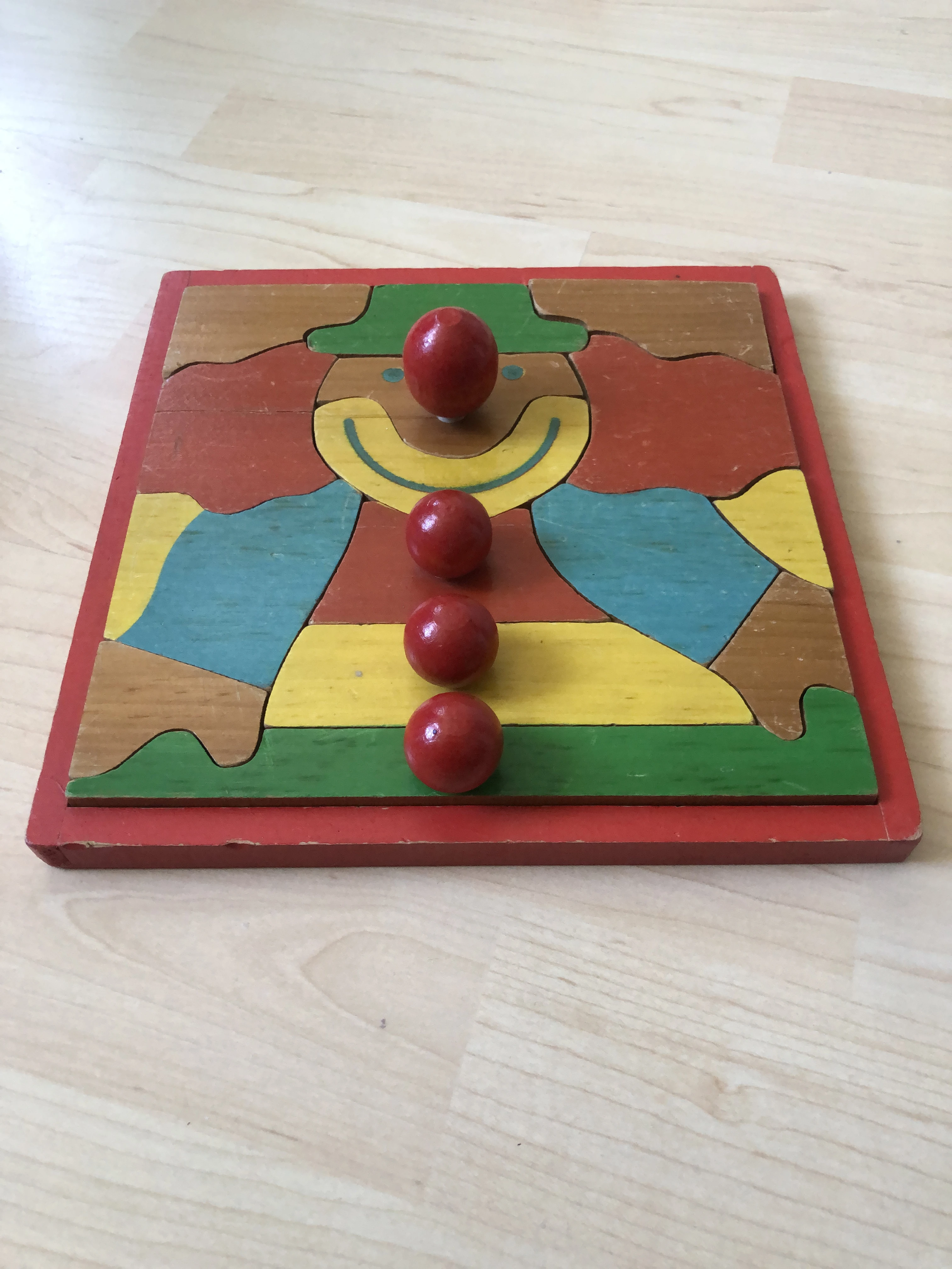 Didaktisches Holzpuzzles von Eichhorn