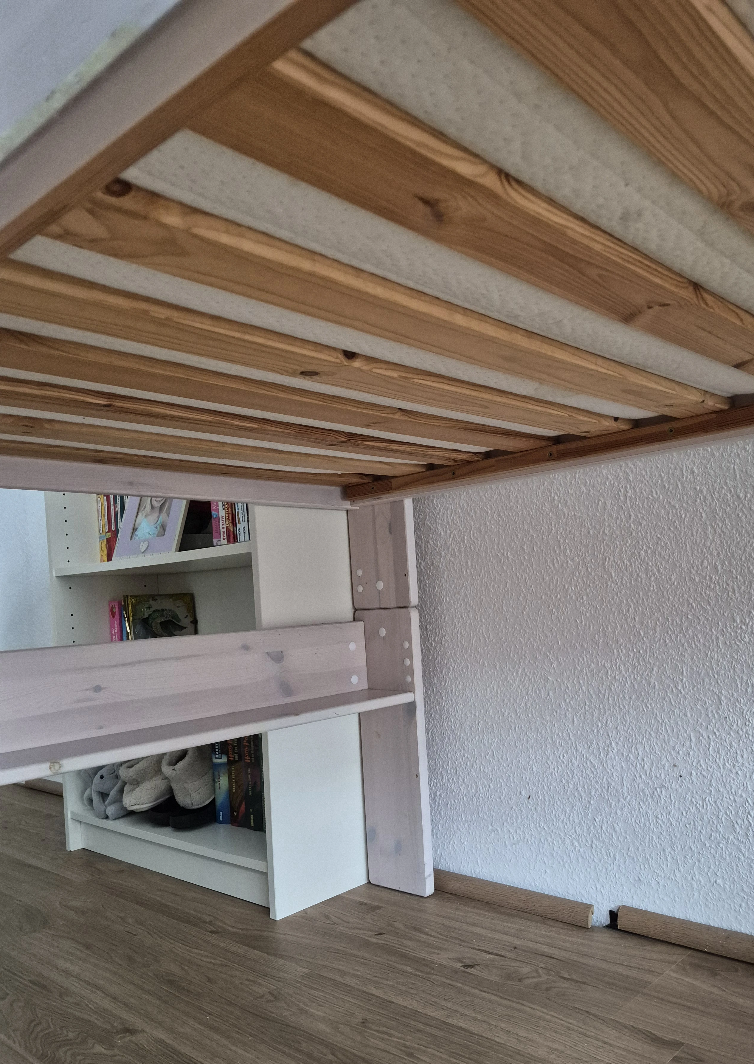 Mit Ablagemöglichkeit