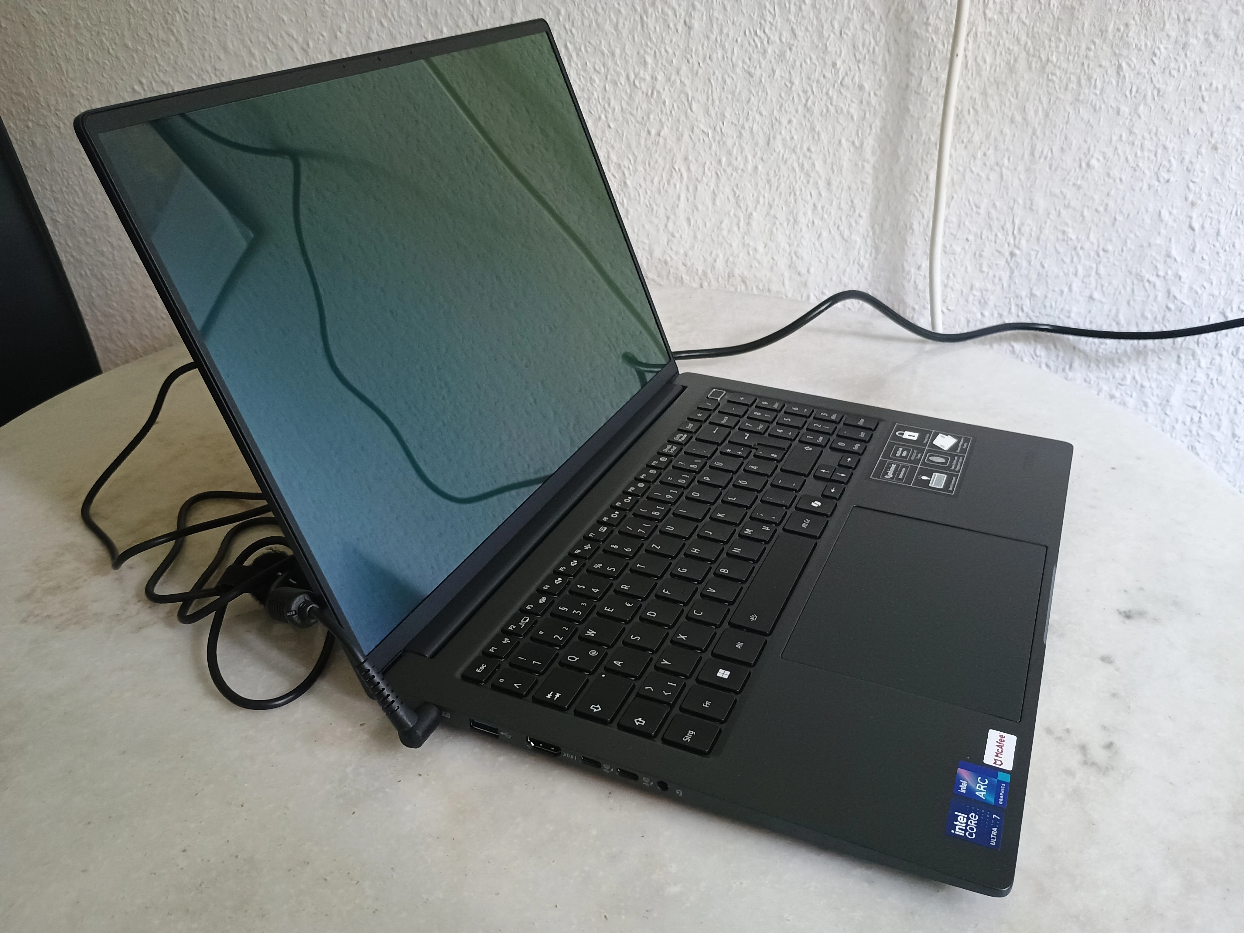 Medion OLED S10