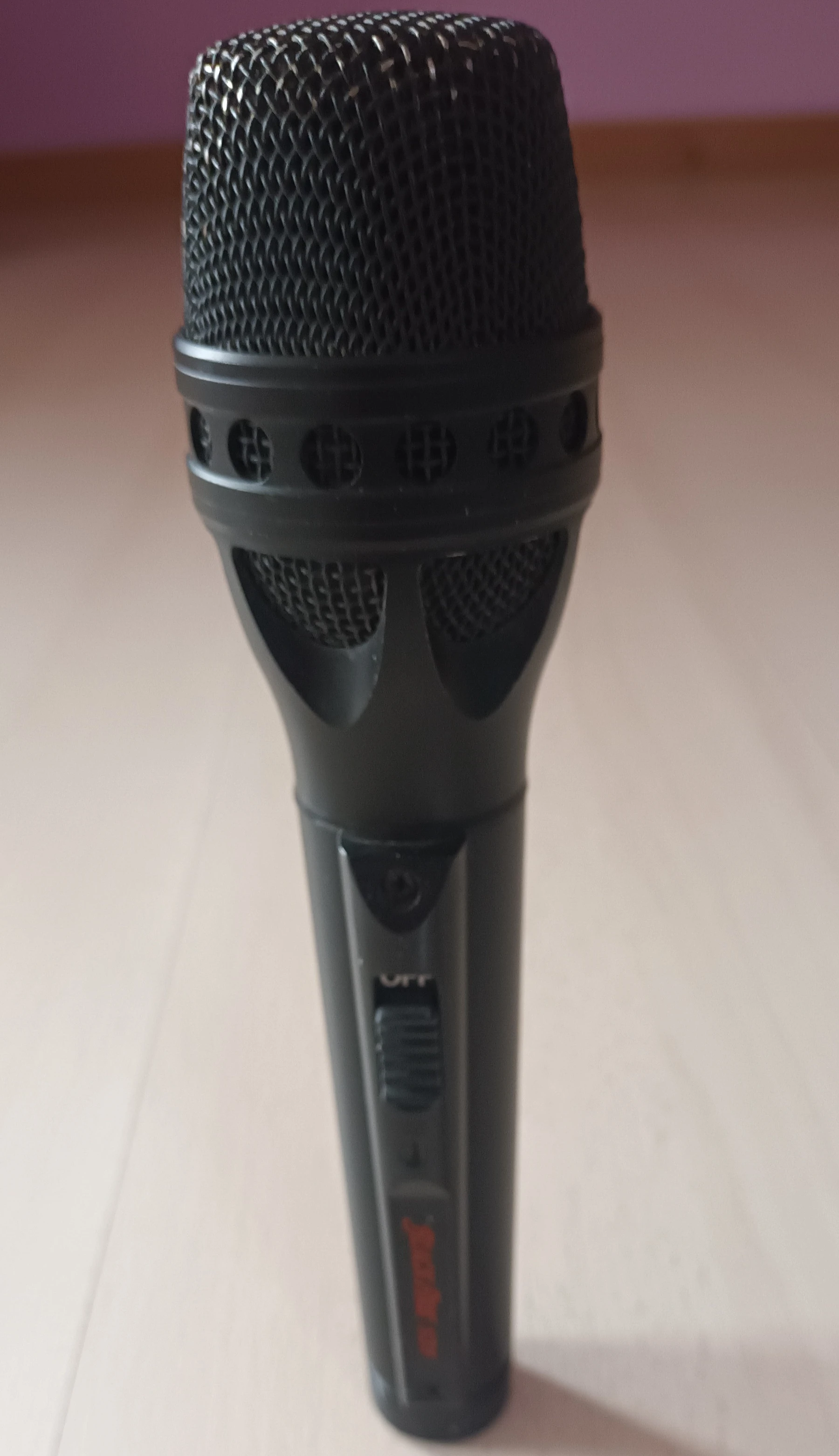 Gesangsmikrofon "Sennheiser Black Fire 531"
